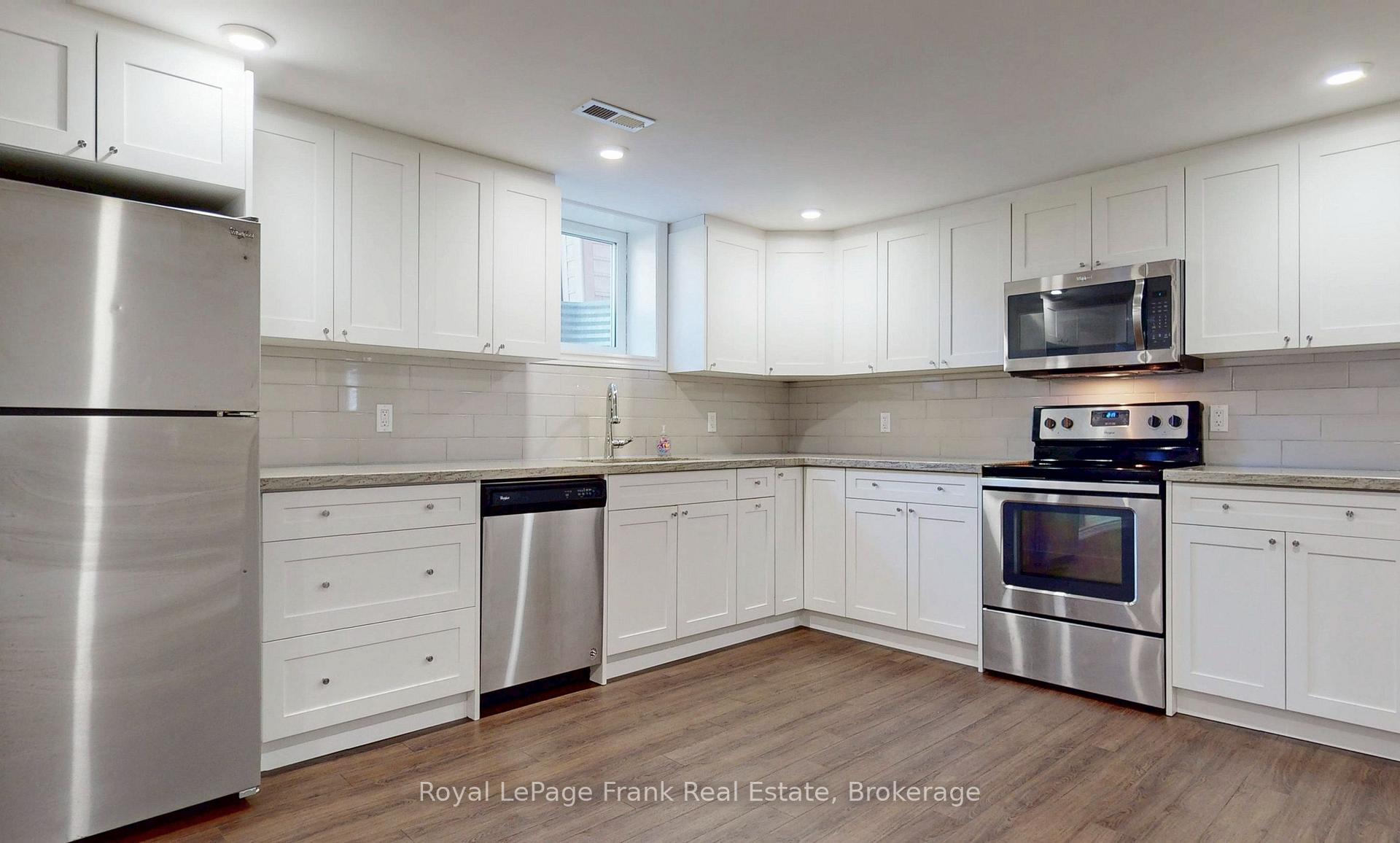 Photo 26 of 121 Labrador Drive, Oshawa, Donevan — HOMEH