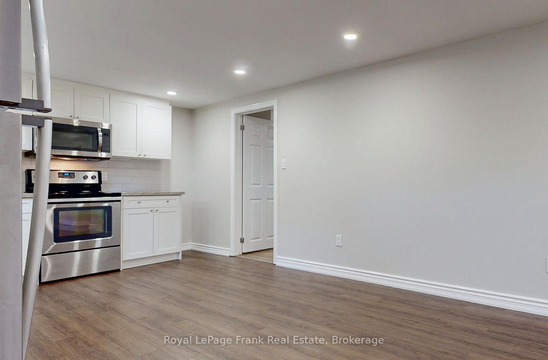 Photo 29 of 121 Labrador Drive, Oshawa, Donevan — HOMEH