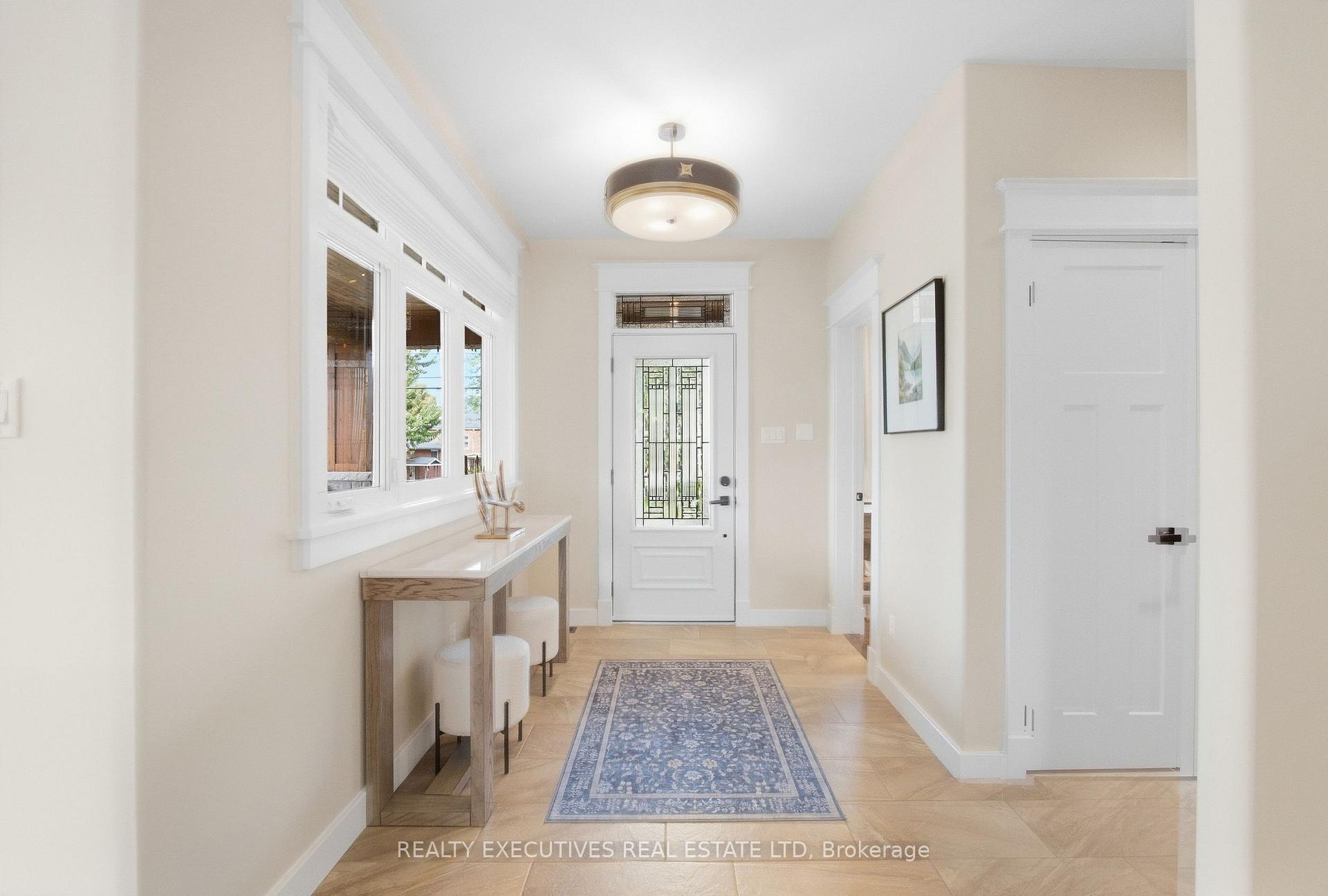 Photo 12 of 534 St Lawrence Street, North Dundas, Winchester — HOMEH