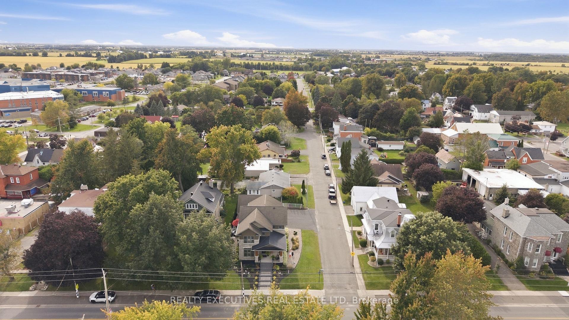 Photo 44 of 534 St Lawrence Street, North Dundas, Winchester — HOMEH