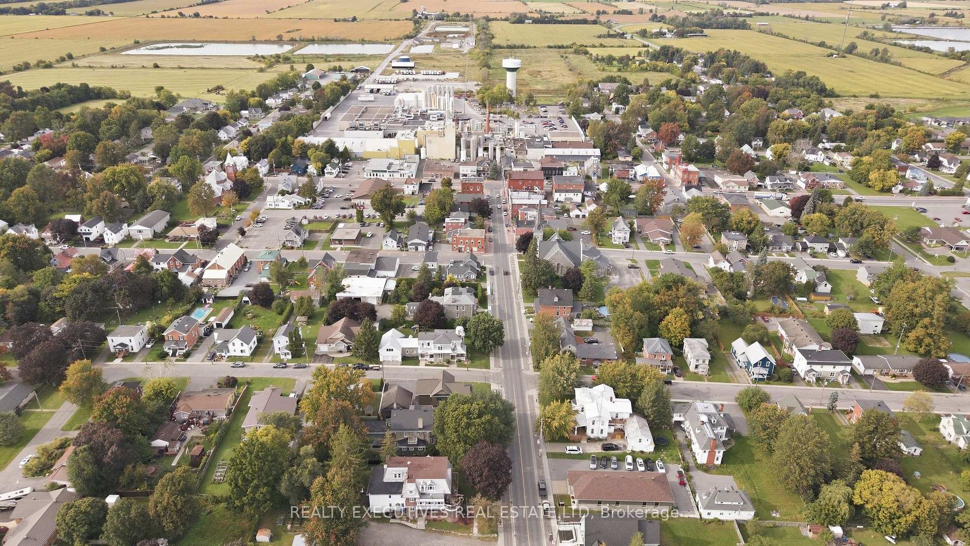 Photo 46 of 534 St Lawrence Street, North Dundas, Winchester — HOMEH
