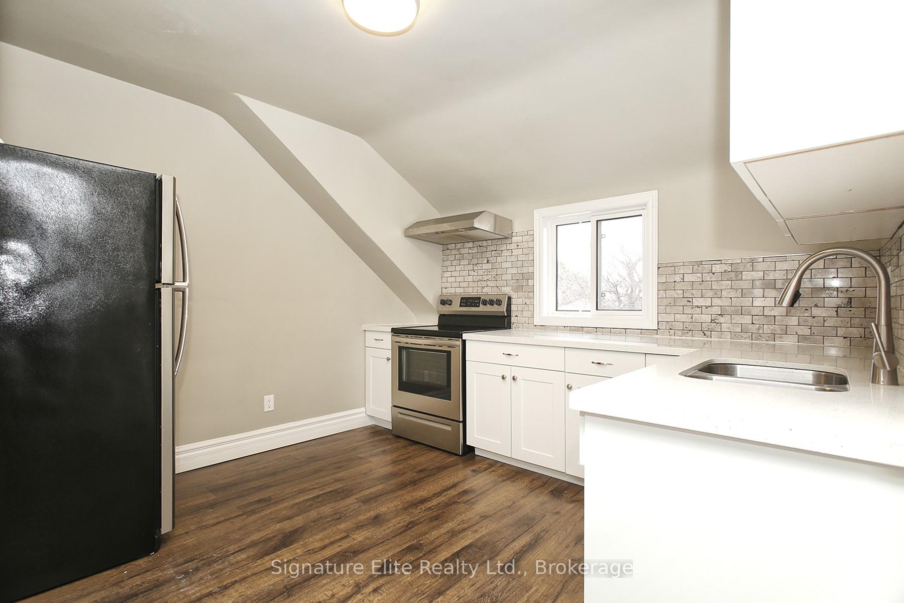Photo 4 of Unit Upper, 254 Hibbert Avenue, Oshawa, Vanier — HOMEH