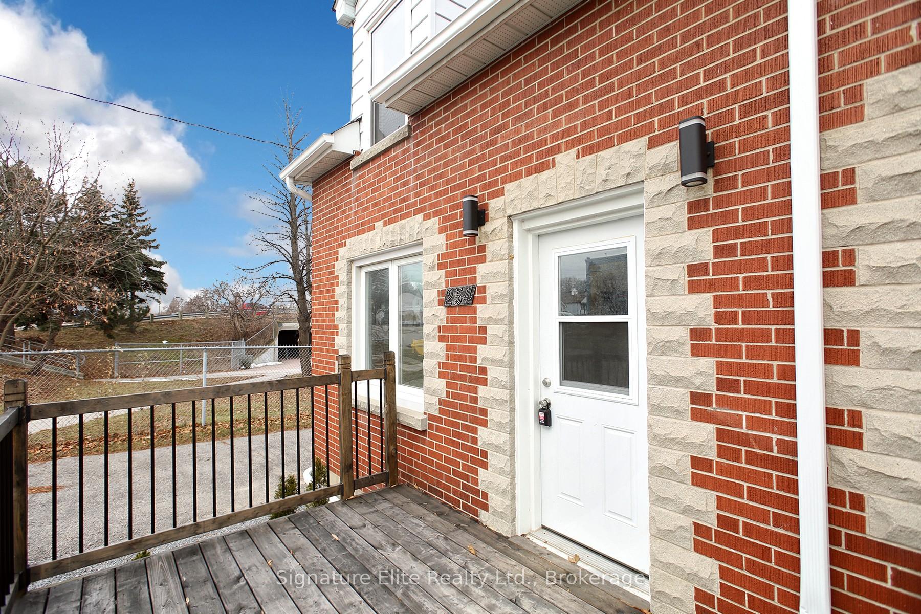 Photo 15 of Unit Upper, 254 Hibbert Avenue, Oshawa, Vanier — HOMEH