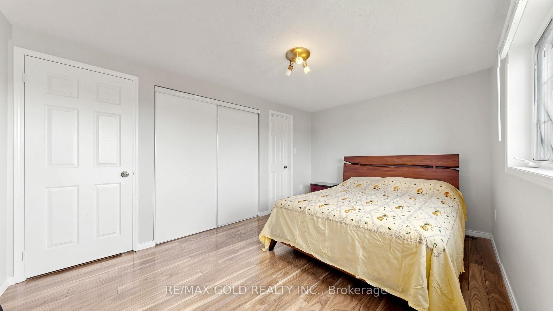 Photo 25 of 29 Srigley Street, Barrie, Holly — HOMEH