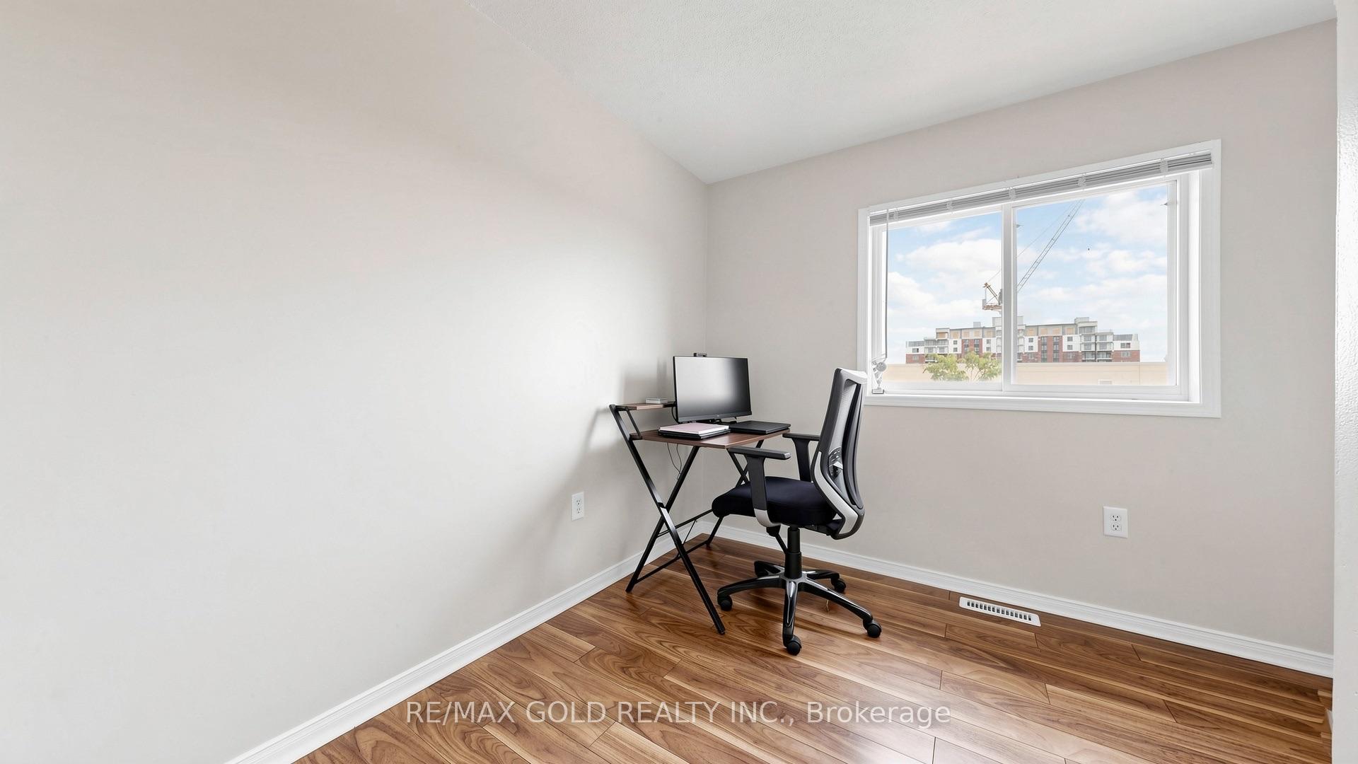 Photo 28 of 29 Srigley Street, Barrie, Holly — HOMEH
