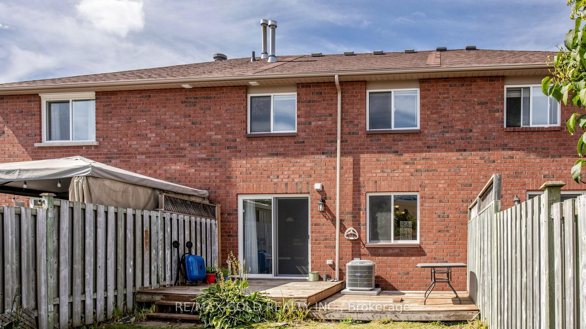 Photo 41 of 29 Srigley Street, Barrie, Holly — HOMEH
