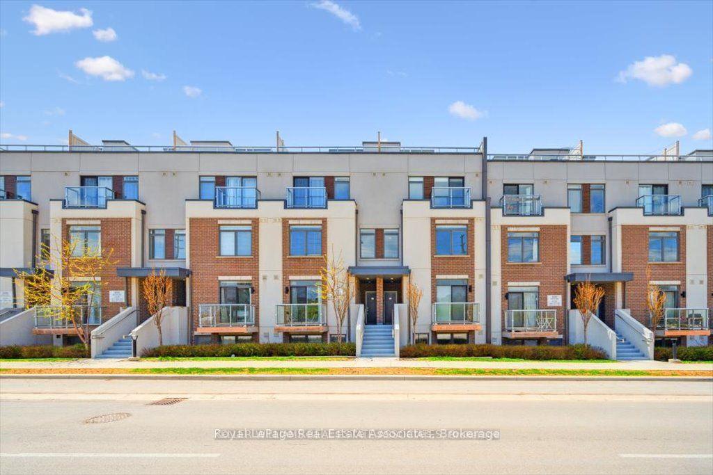 Photo 2 of Unit 204, 3058 Sixth Line, Oakville, Glenorchy — HOMEH