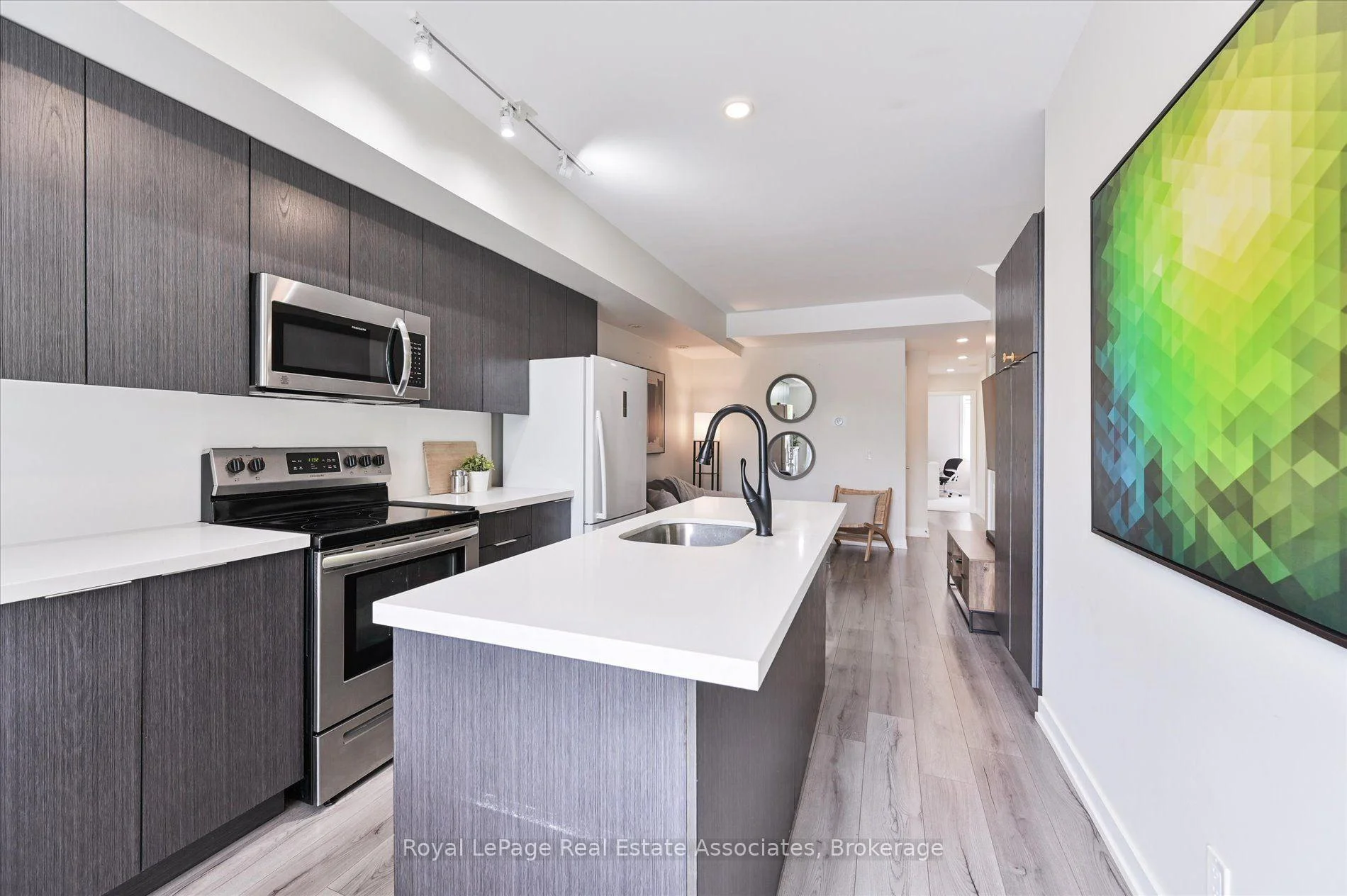 Photo 22 of Unit 204, 3058 Sixth Line, Oakville, Glenorchy — HOMEH