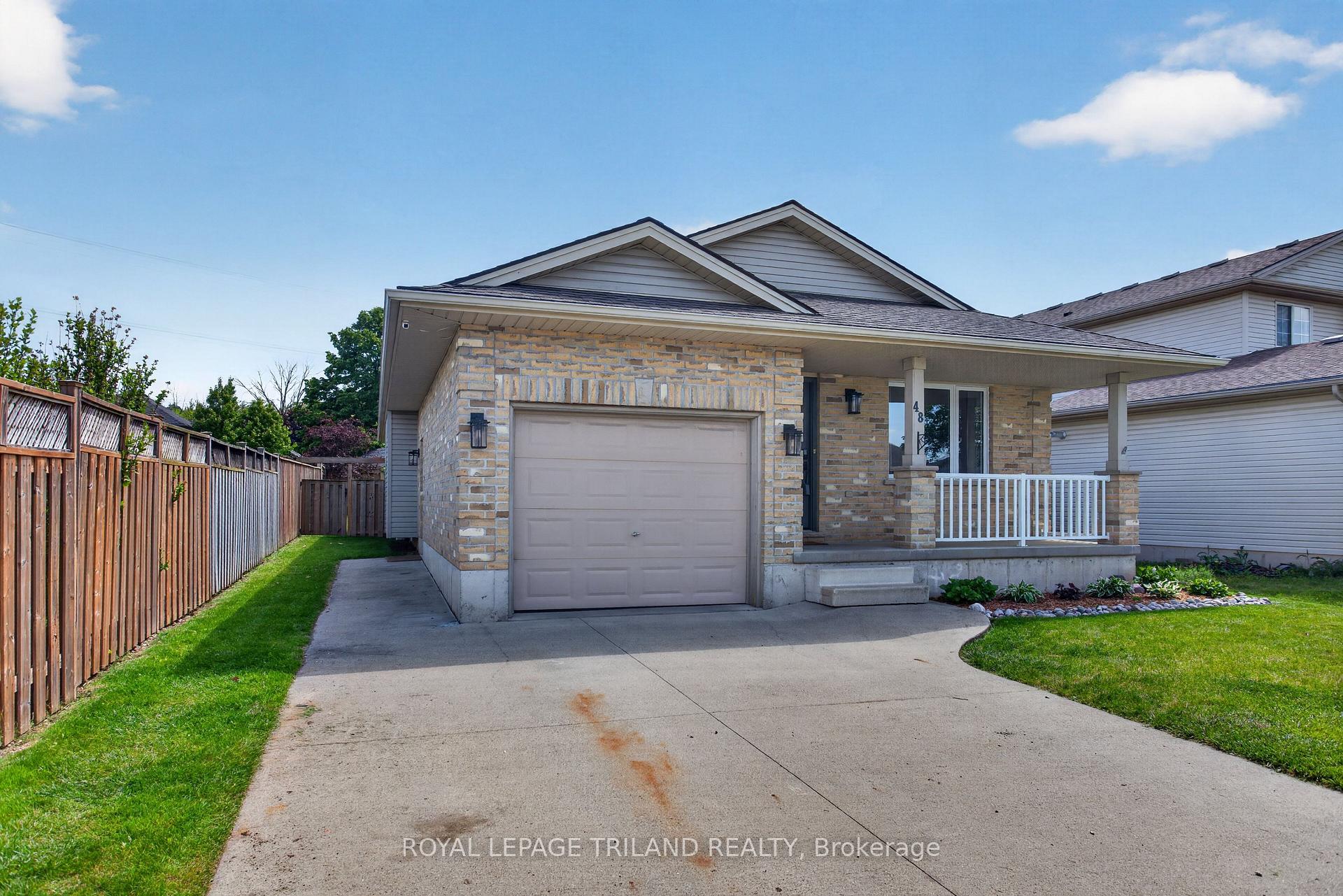 Photo 3 of 48 Cottonwood Drive, St. Thomas — HOMEH
