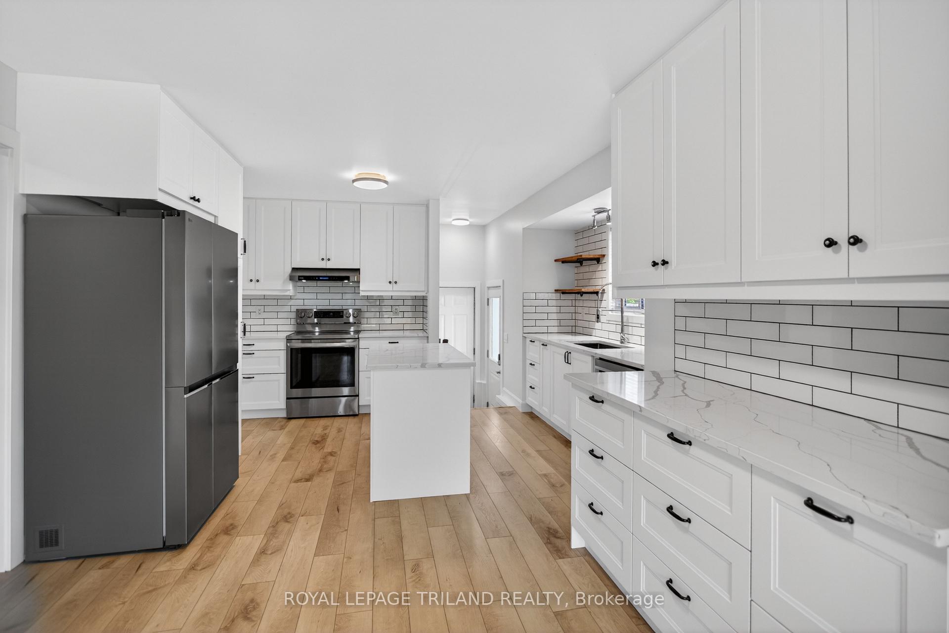 Photo 17 of 48 Cottonwood Drive, St. Thomas — HOMEH
