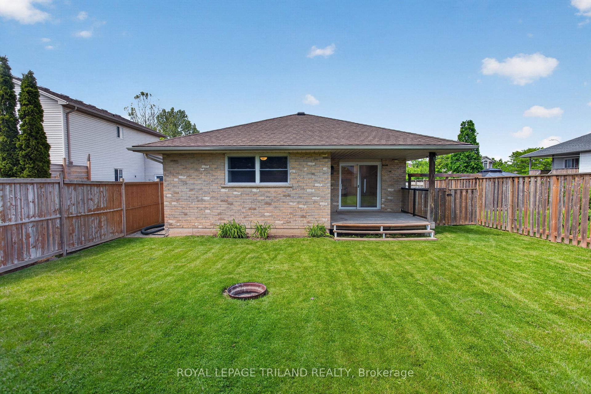 Photo 46 of 48 Cottonwood Drive, St. Thomas — HOMEH
