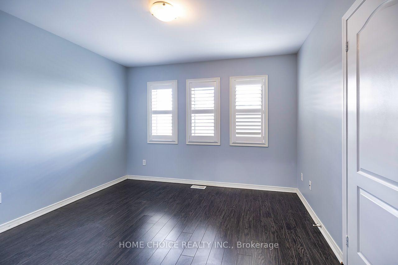Photo 22 of 427 Windsfields Farm Drive W, Oshawa, Windfields — HOMEH