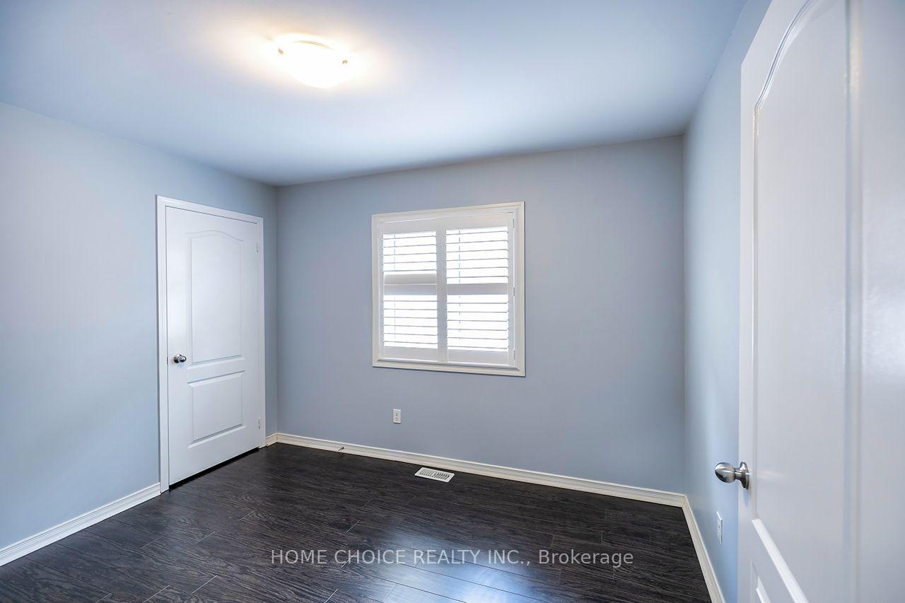 Photo 26 of 427 Windsfields Farm Drive W, Oshawa, Windfields — HOMEH