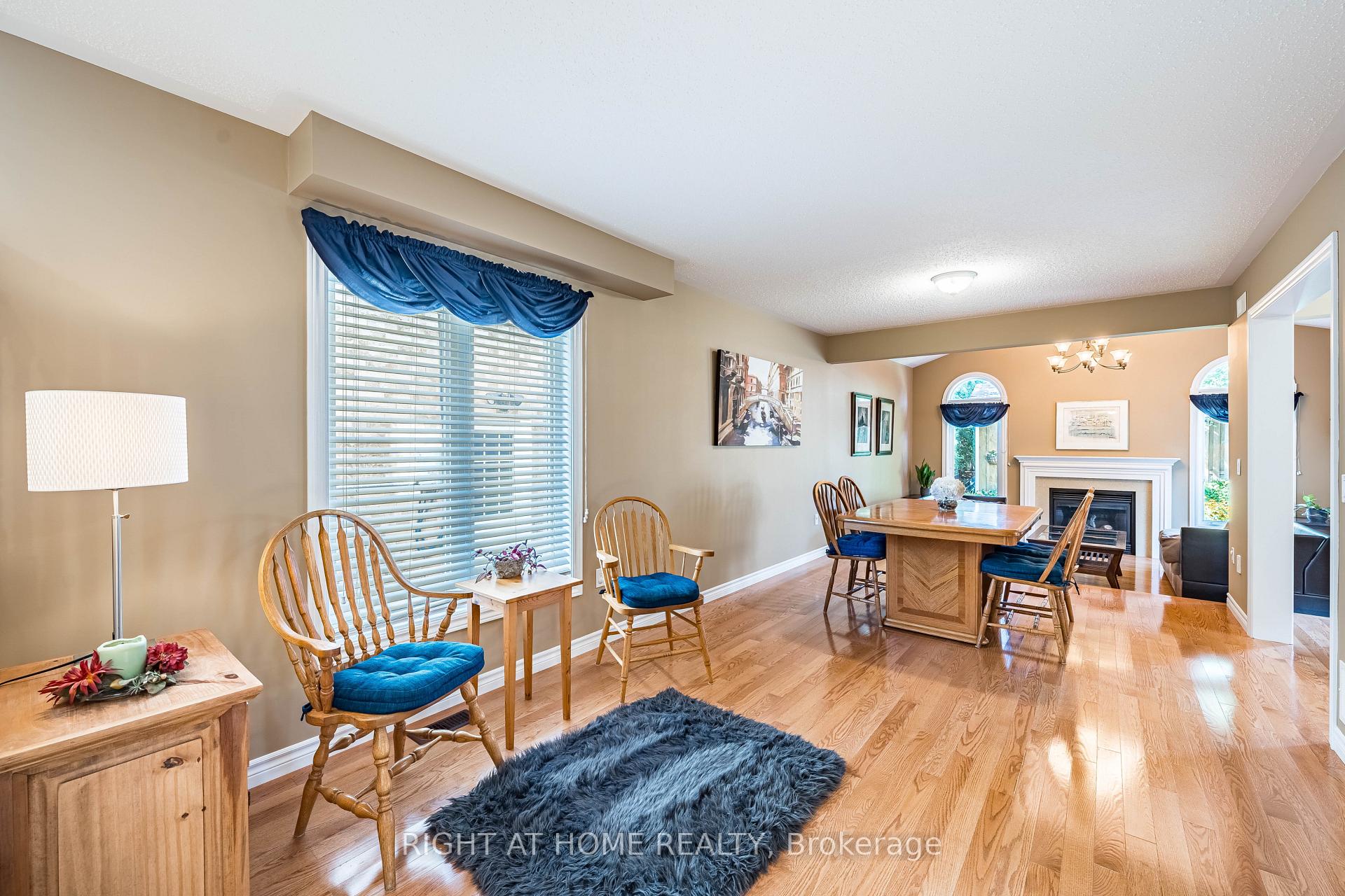 Photo 5 of 1352 Wadebridge Crescent, Oshawa, Eastdale — HOMEH