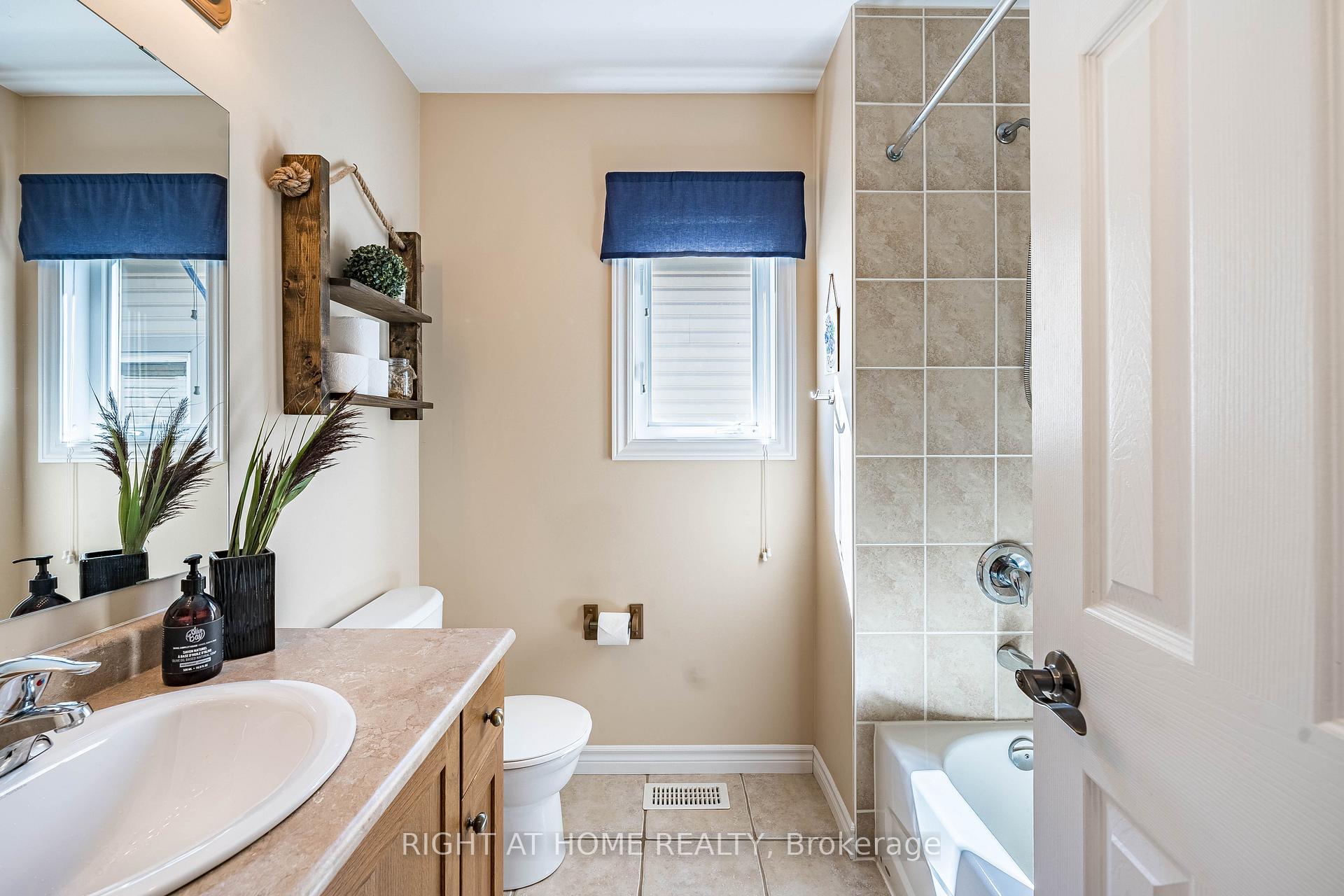 Photo 28 of 1352 Wadebridge Crescent, Oshawa, Eastdale — HOMEH