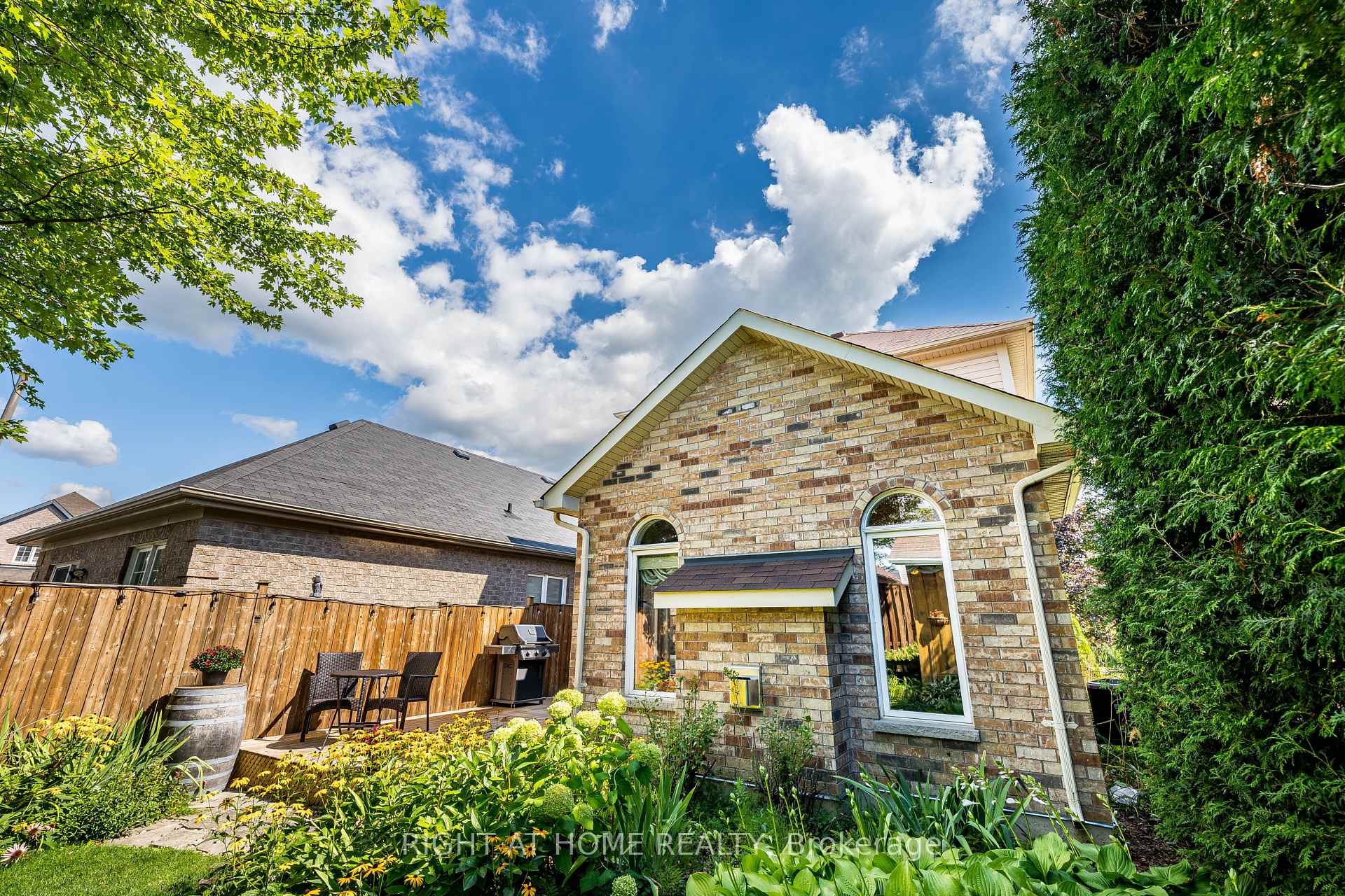 Photo 36 of 1352 Wadebridge Crescent, Oshawa, Eastdale — HOMEH