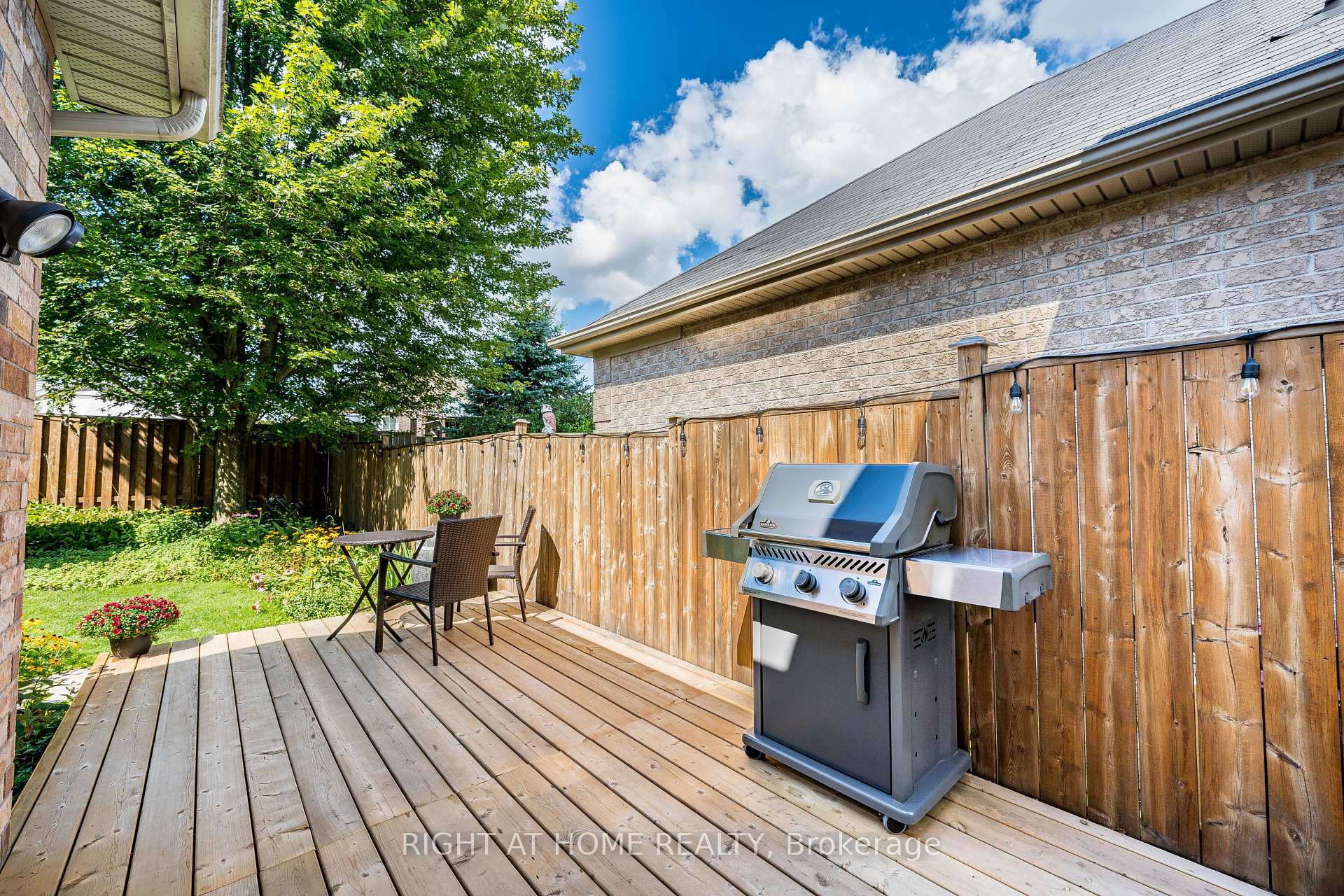 Photo 37 of 1352 Wadebridge Crescent, Oshawa, Eastdale — HOMEH
