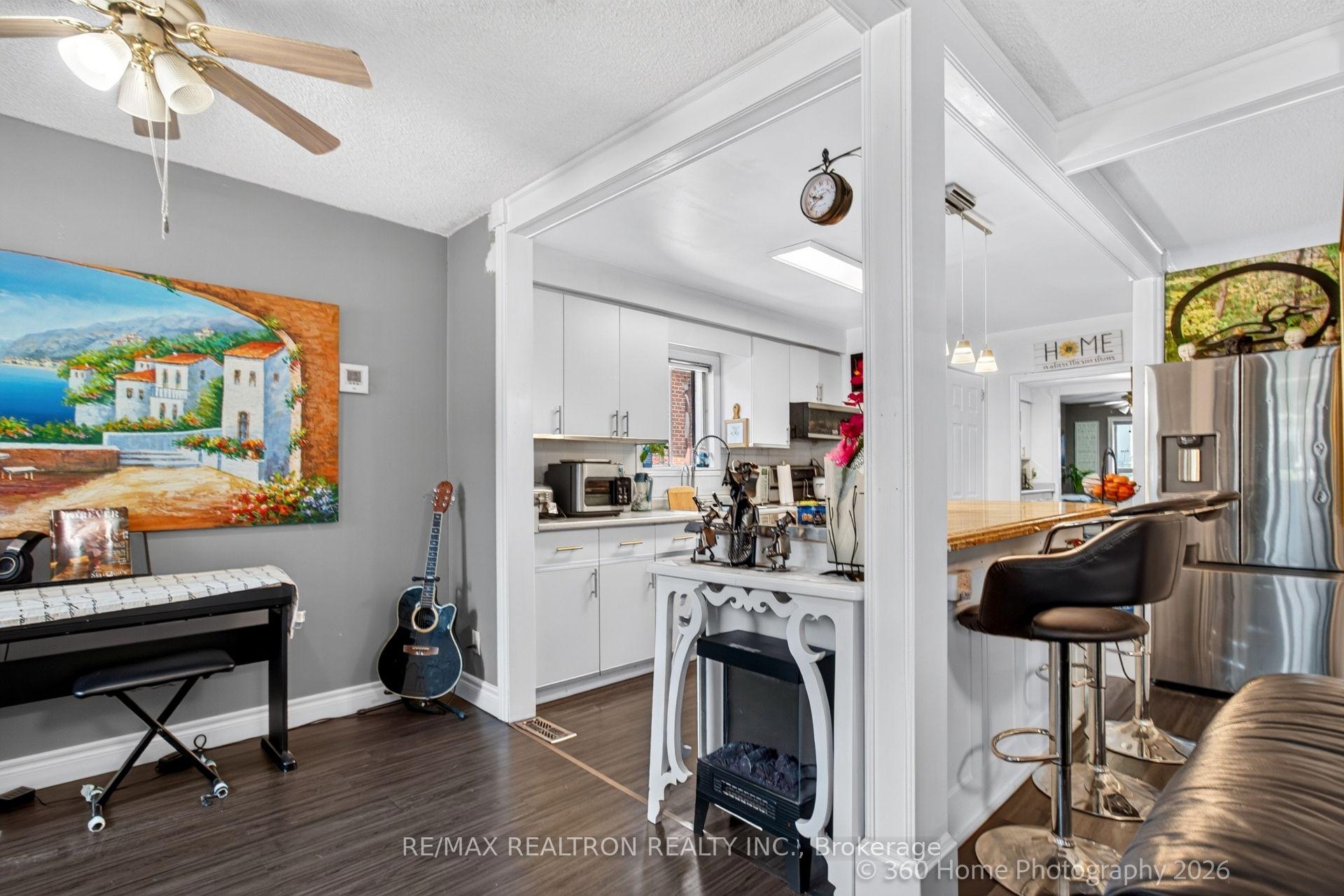 Photo 7 of 84 Ranee Avenue, Toronto, Englemount-Lawrence — HOMEH