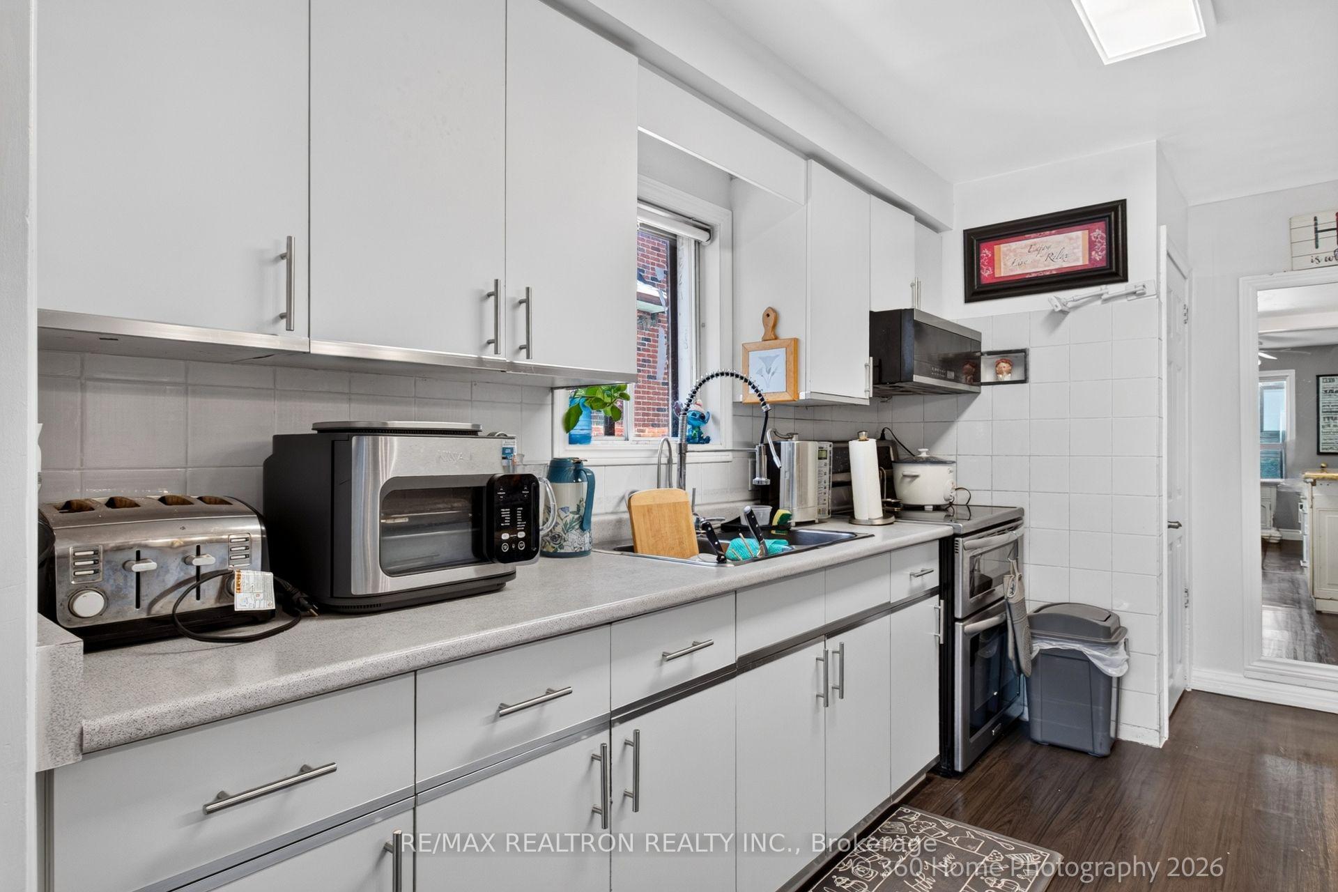 Photo 9 of 84 Ranee Avenue, Toronto, Englemount-Lawrence — HOMEH