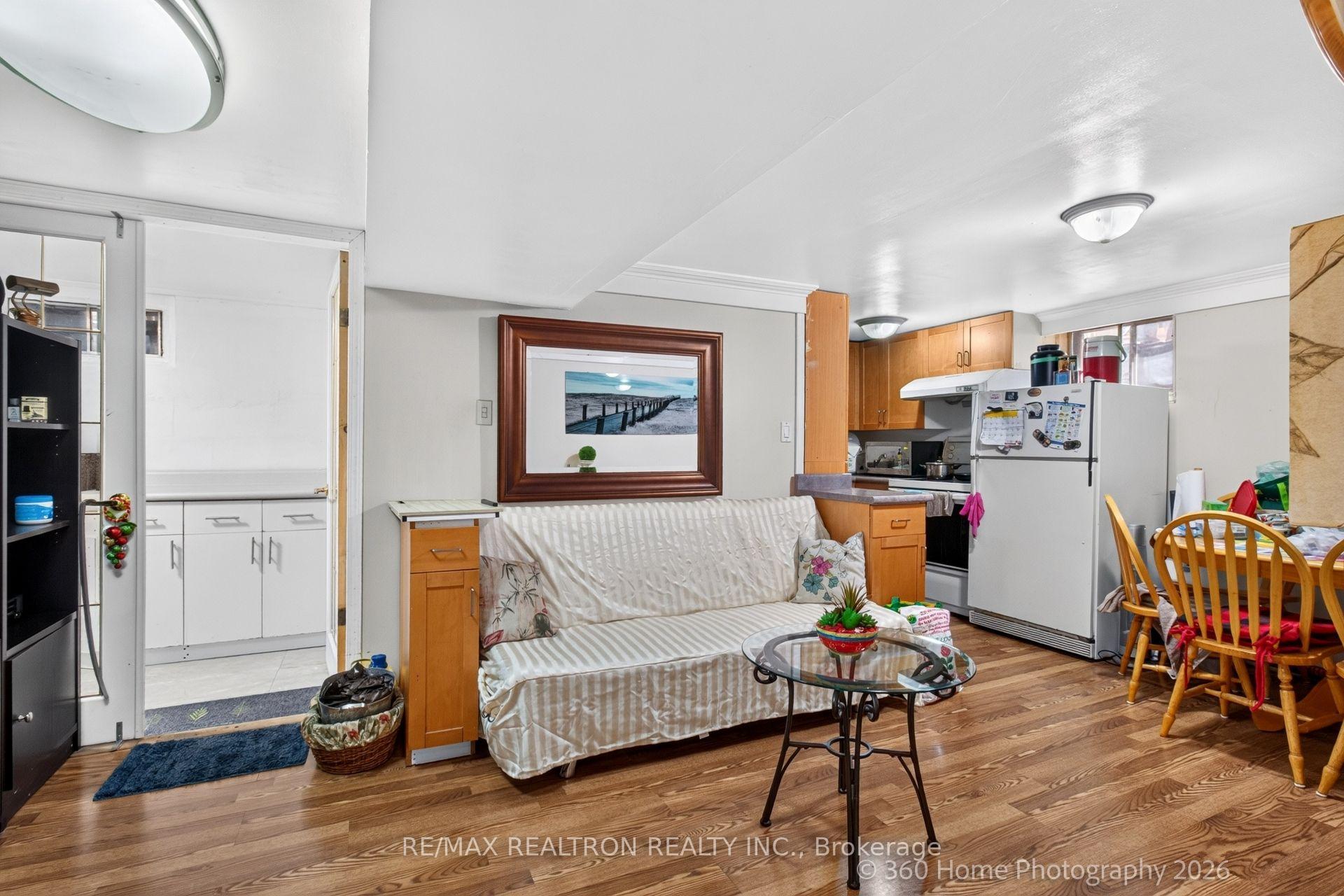 Photo 10 of 84 Ranee Avenue, Toronto, Englemount-Lawrence — HOMEH