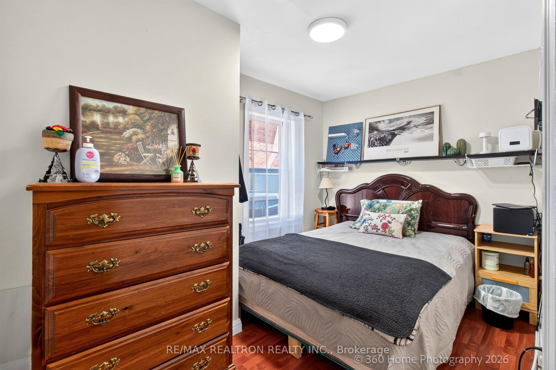 Photo 16 of 84 Ranee Avenue, Toronto, Englemount-Lawrence — HOMEH