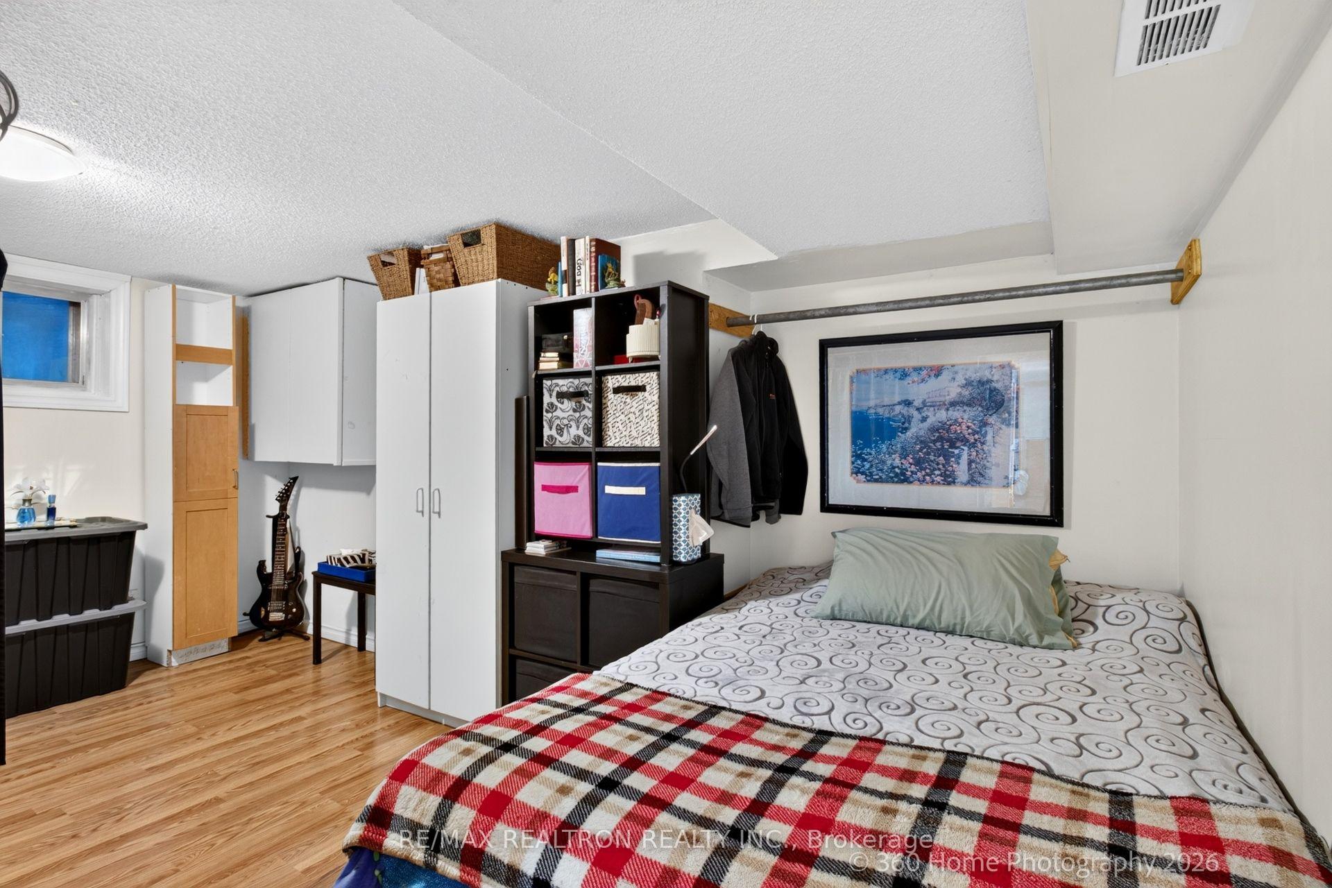 Photo 17 of 84 Ranee Avenue, Toronto, Englemount-Lawrence — HOMEH