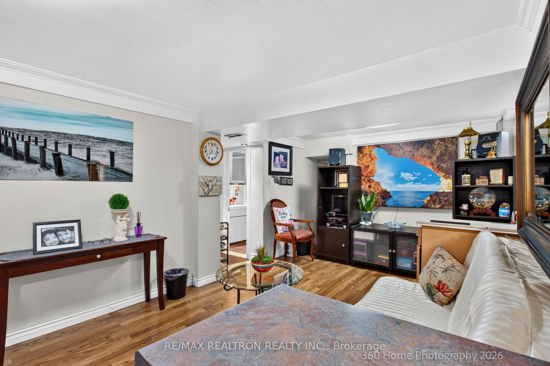 Photo 20 of 84 Ranee Avenue, Toronto, Englemount-Lawrence — HOMEH