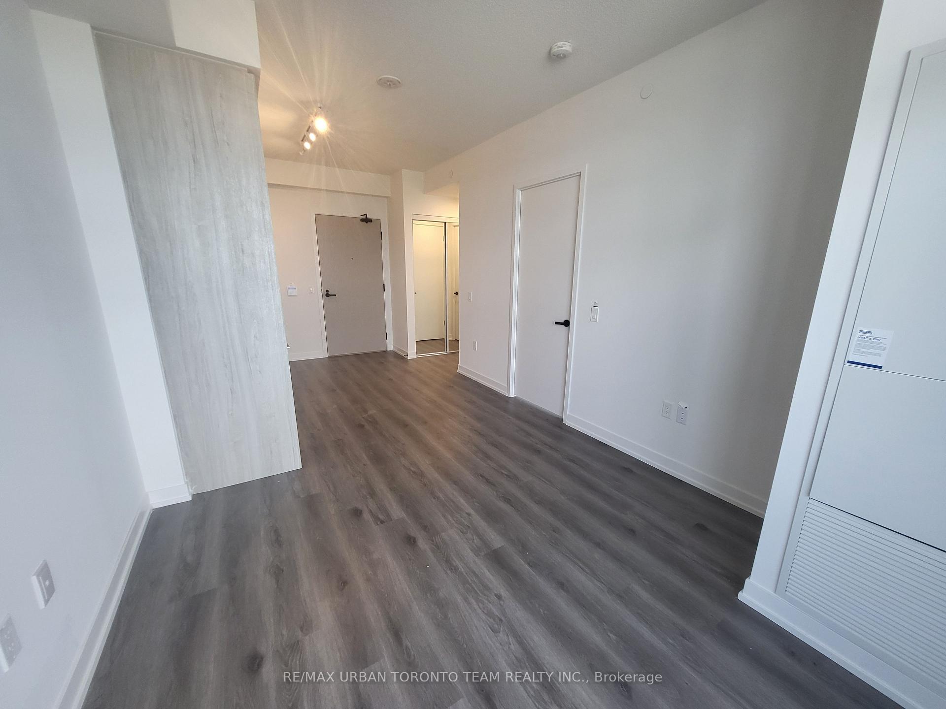Photo 2 of Unit 3310, 225 Commerce St Street, Vaughan, Vaughan Corporate Centre — HOMEH