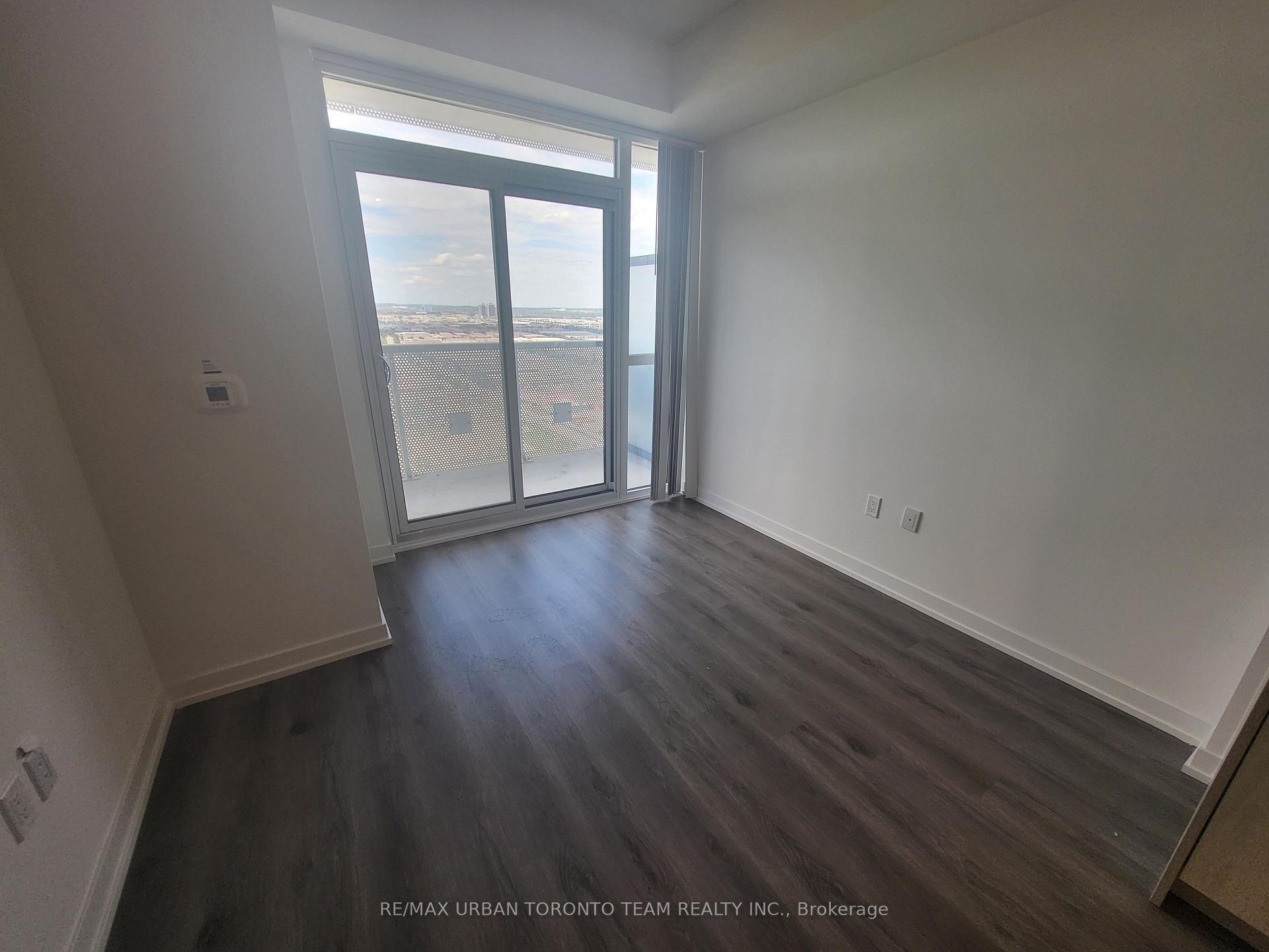 Photo 5 of Unit 3310, 225 Commerce St Street, Vaughan, Vaughan Corporate Centre — HOMEH