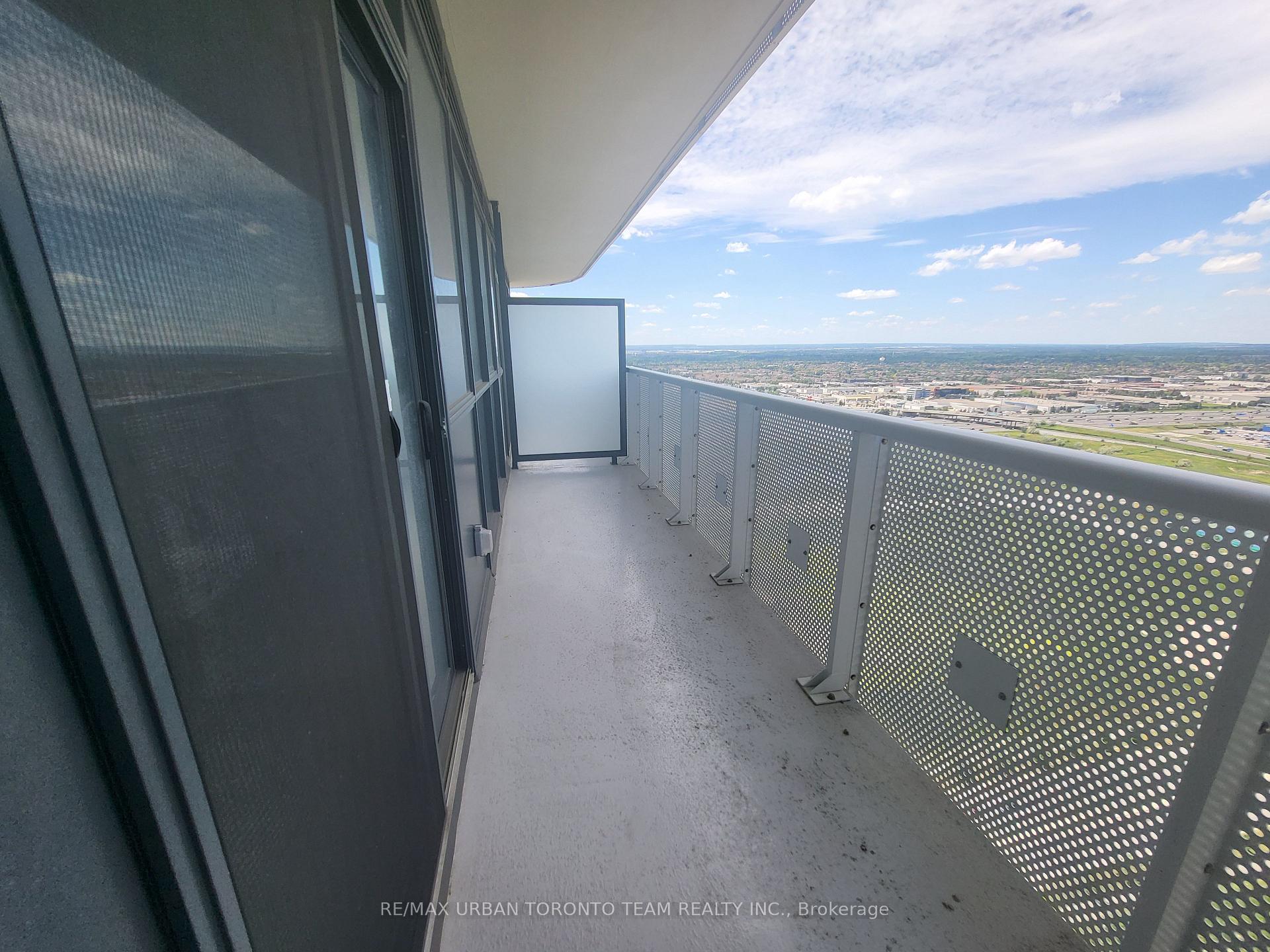 Photo 6 of Unit 3310, 225 Commerce St Street, Vaughan, Vaughan Corporate Centre — HOMEH