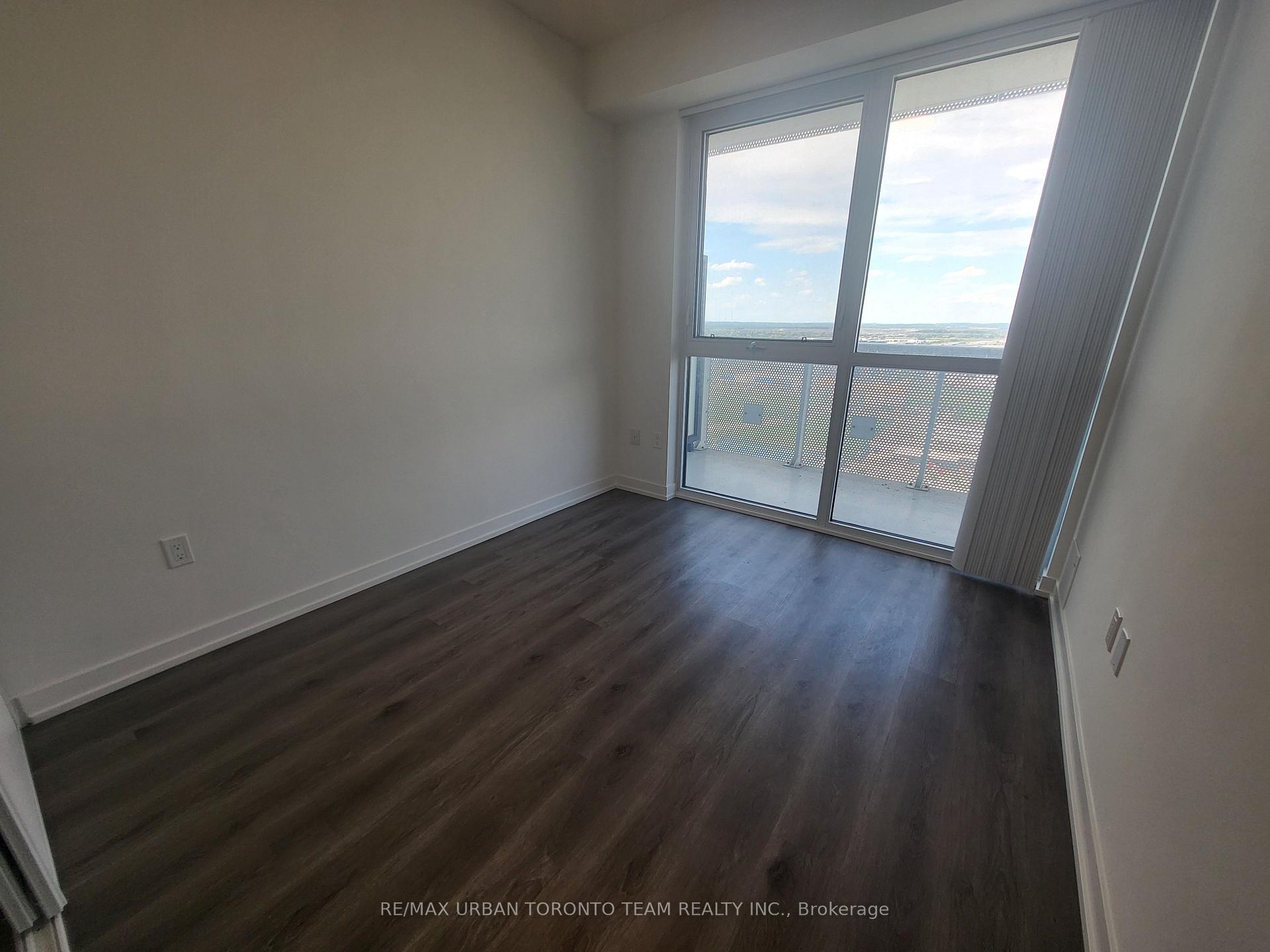 Photo 8 of Unit 3310, 225 Commerce St Street, Vaughan, Vaughan Corporate Centre — HOMEH