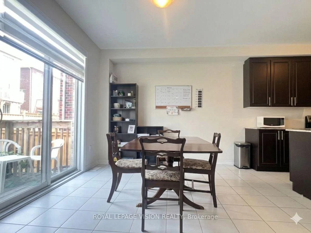 Photo 8 of 1929 Don White Court, Oshawa, Taunton — HOMEH