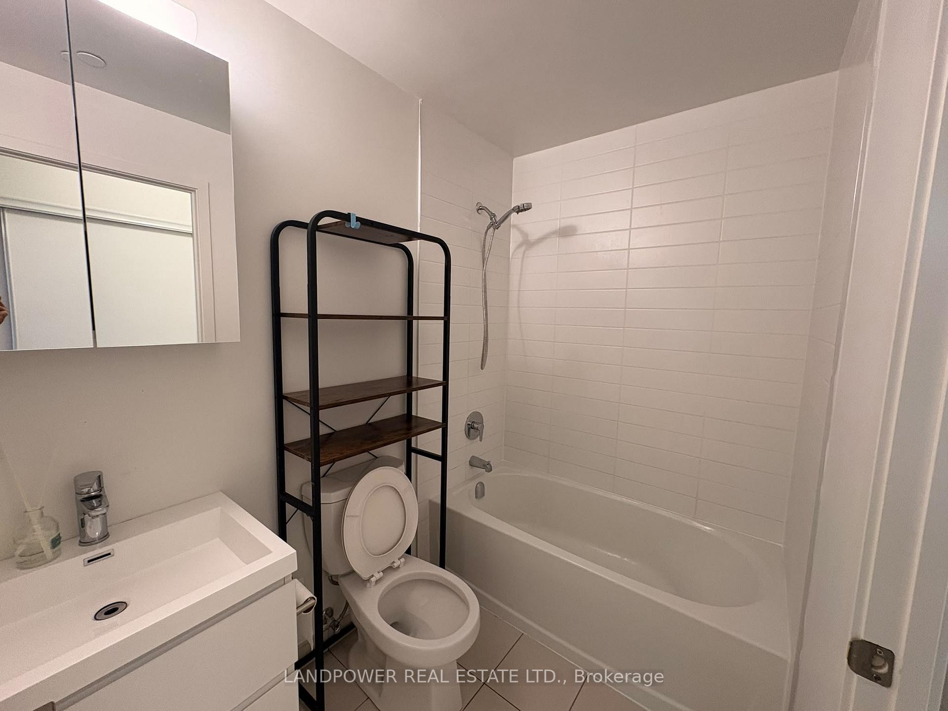 Photo 6 of Unit 1103, 292 Verdale Crossing, Markham, Unionville — HOMEH