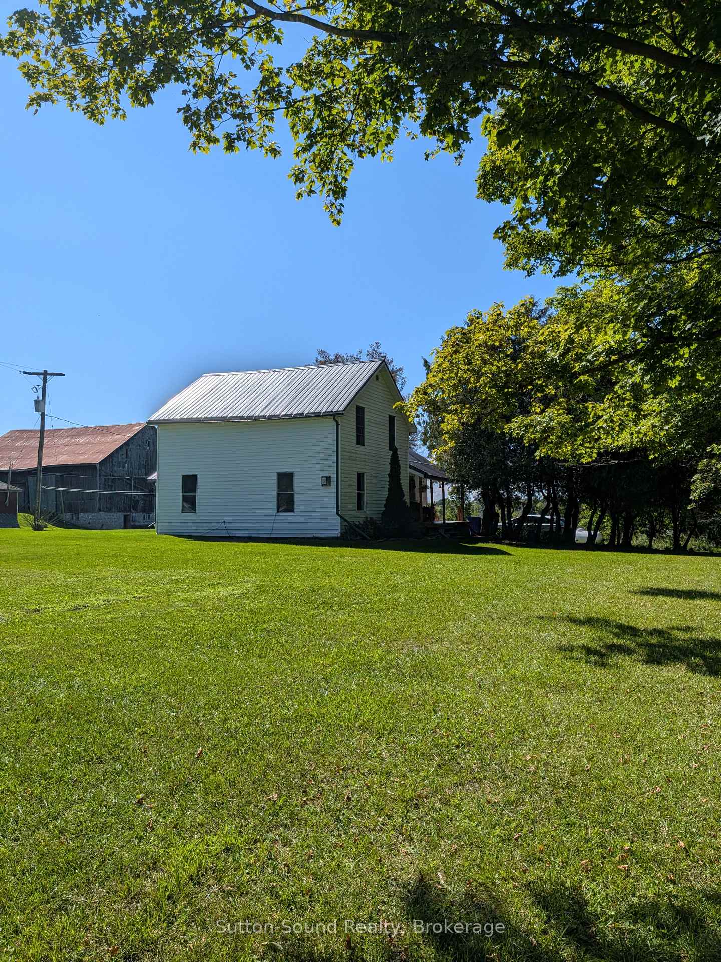 Photo 2 of 781492 3 Side Road, Chatsworth — HOMEH