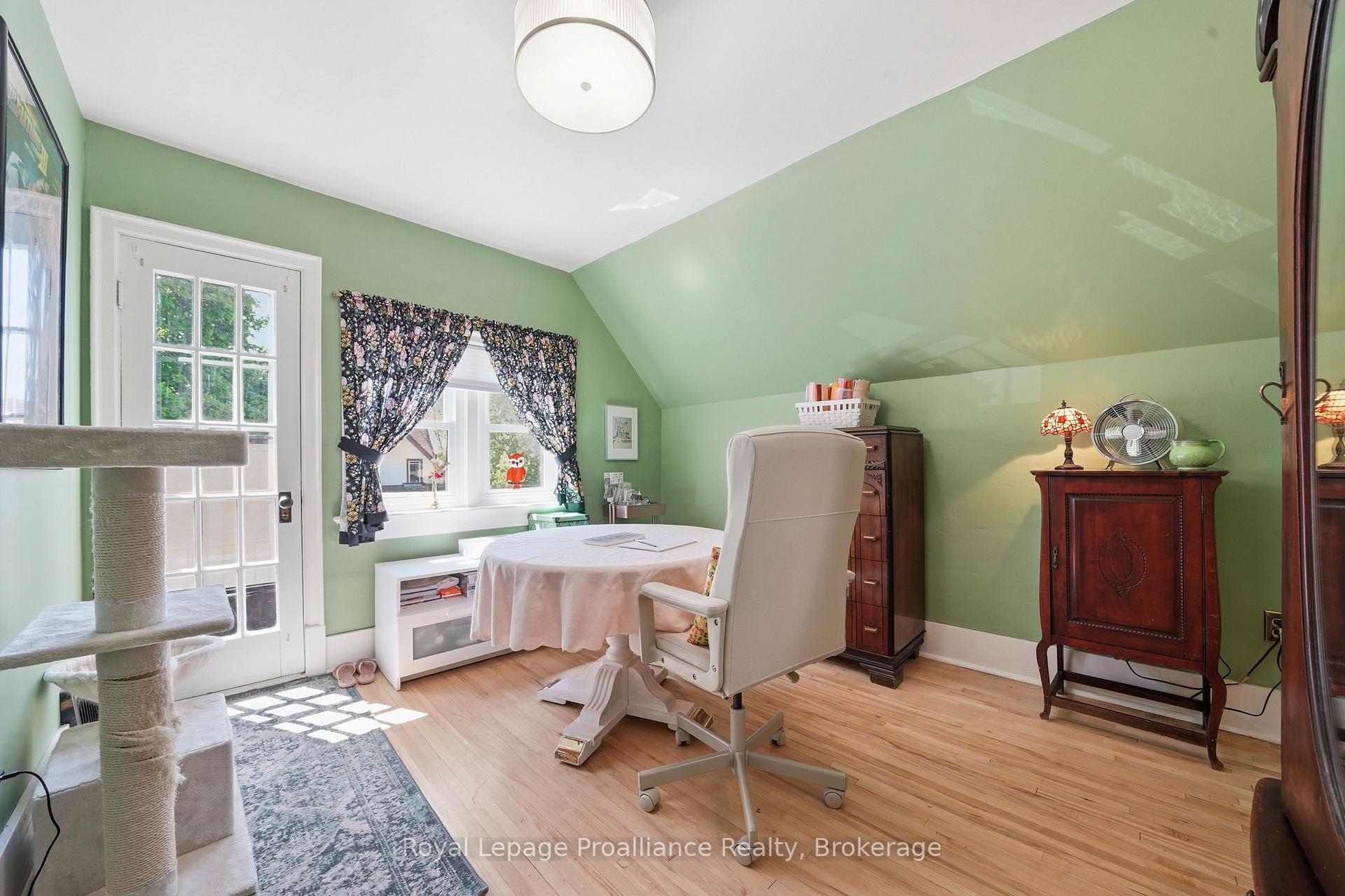 Photo 35 of 195 Maclellan Avenue, Quinte West, Trenton Ward — HOMEH