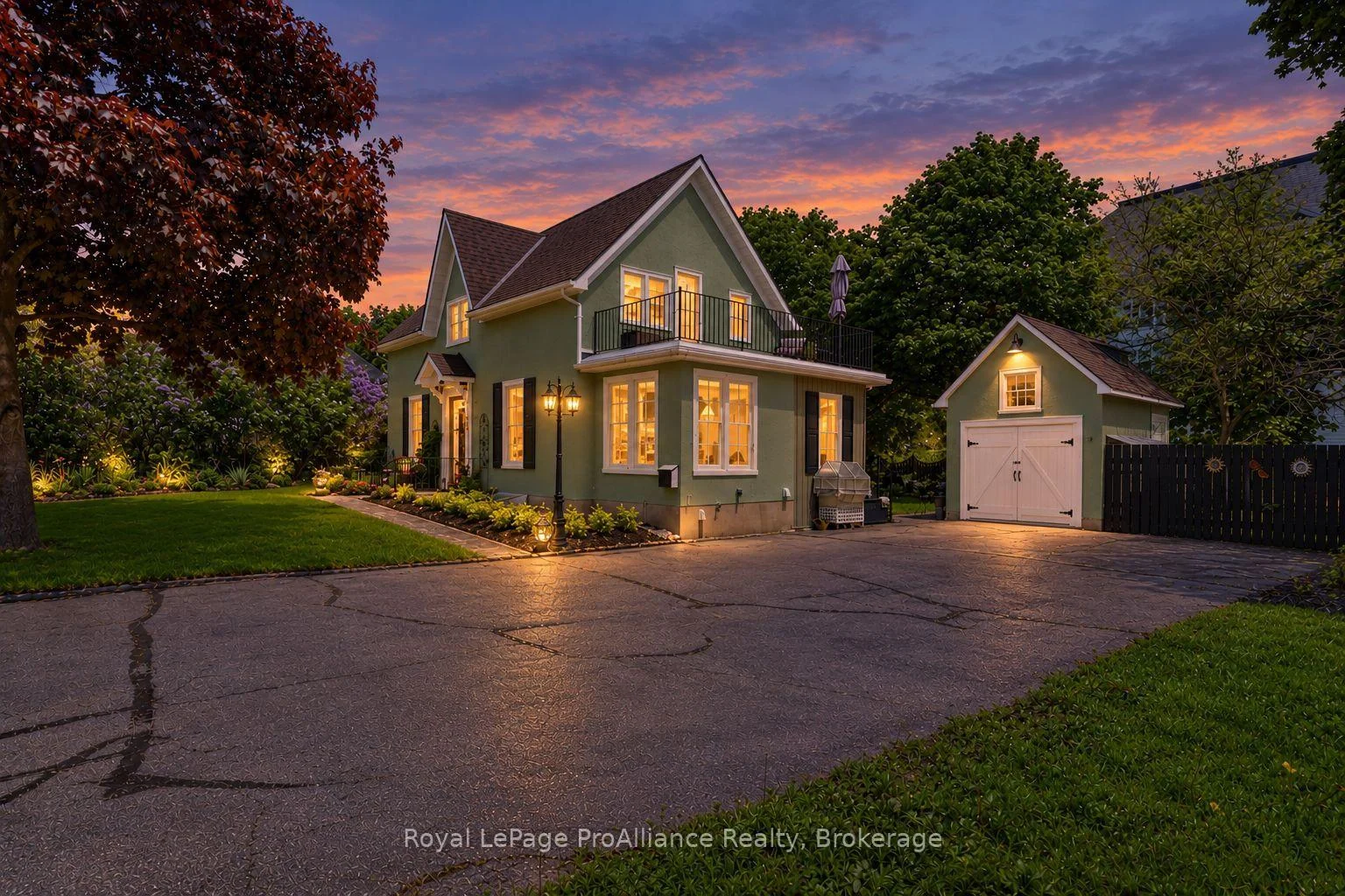 Photo of 195 Maclellan Avenue