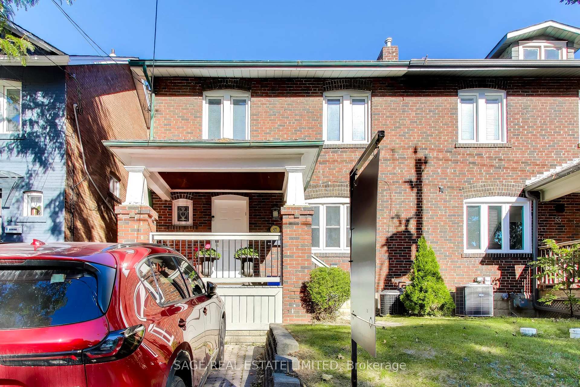 Photo 2 of 57 Edith Drive, Toronto, Yonge-Eglinton — HOMEH