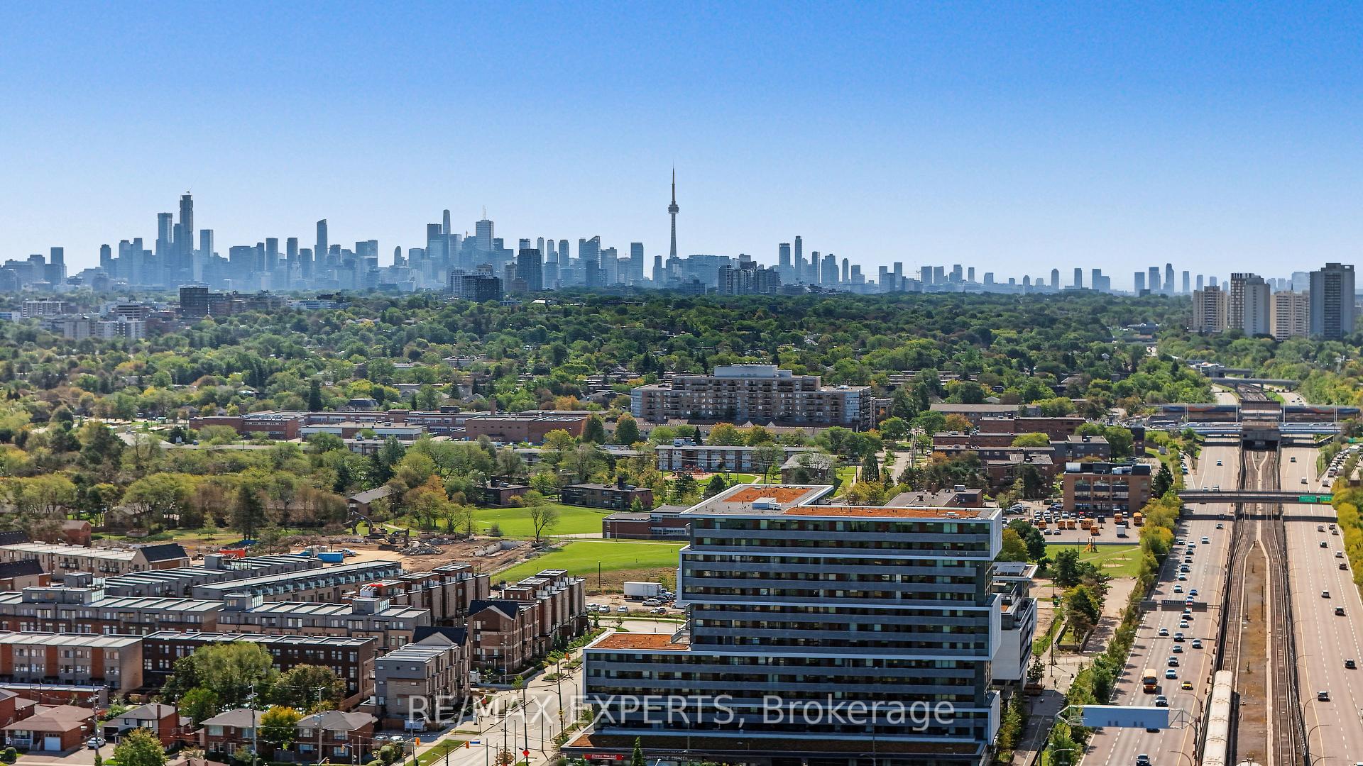 Photo 11 of 129 Sultana Avenue, Toronto, Englemount-Lawrence — HOMEH