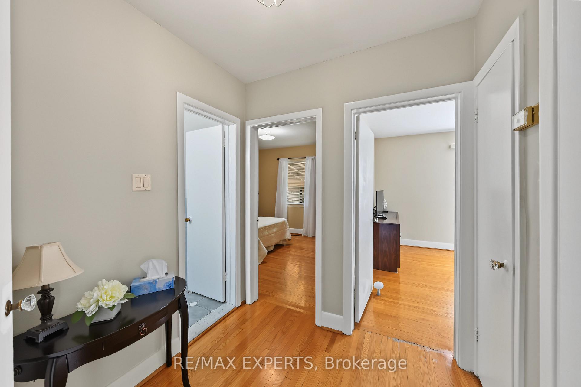 Photo 23 of 129 Sultana Avenue, Toronto, Englemount-Lawrence — HOMEH