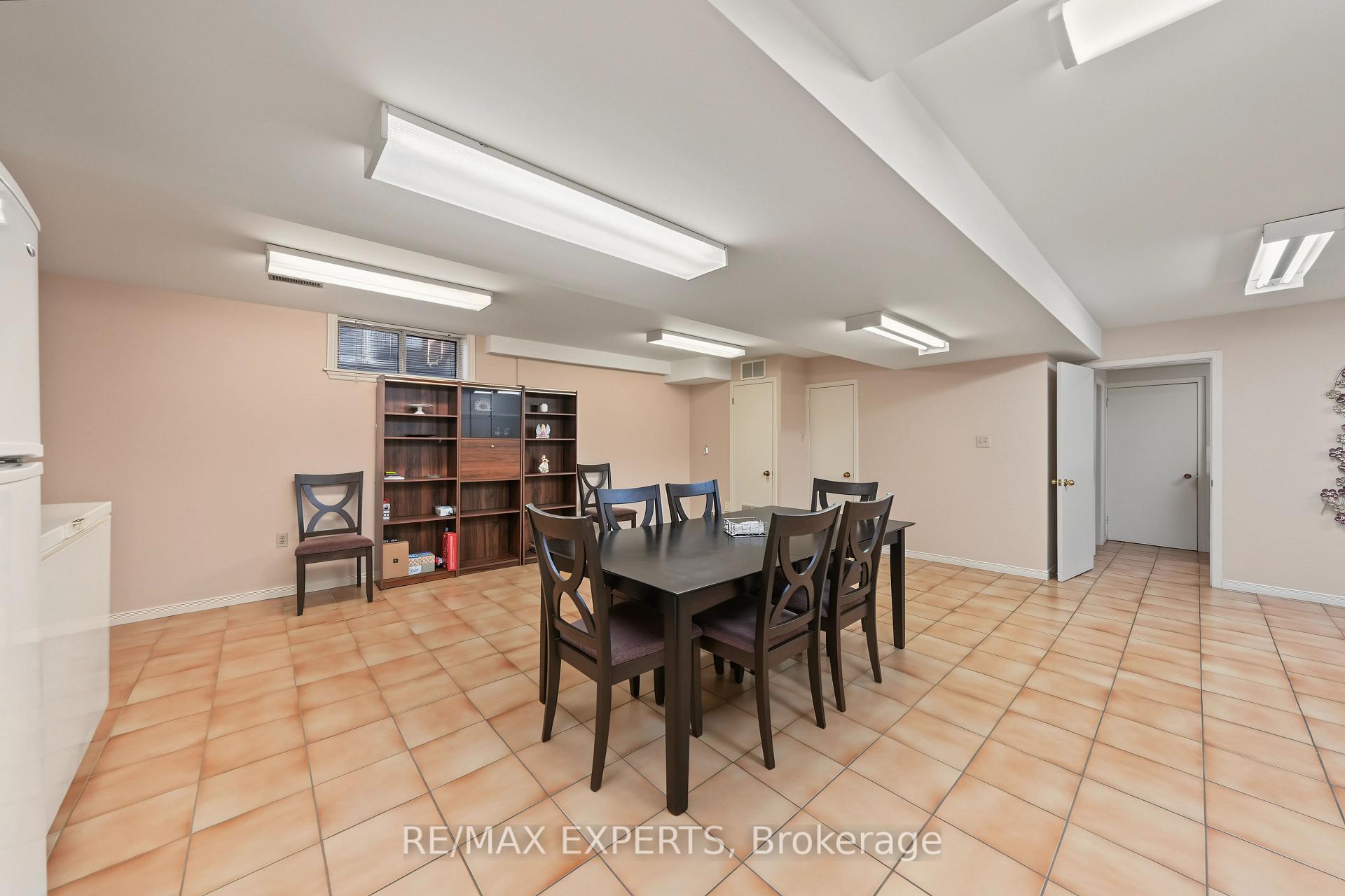 Photo 34 of 129 Sultana Avenue, Toronto, Englemount-Lawrence — HOMEH