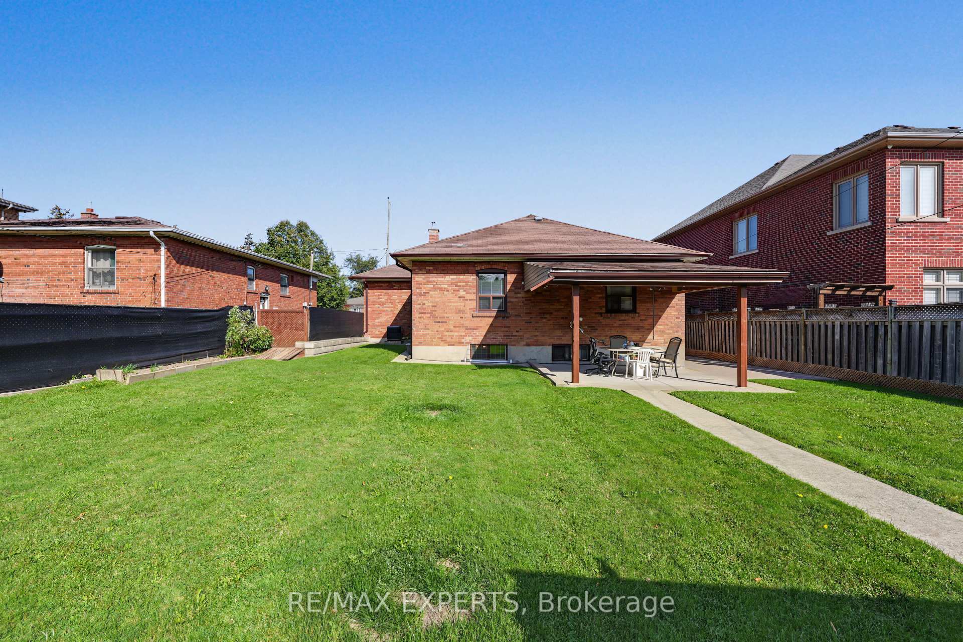 Photo 43 of 129 Sultana Avenue, Toronto, Englemount-Lawrence — HOMEH