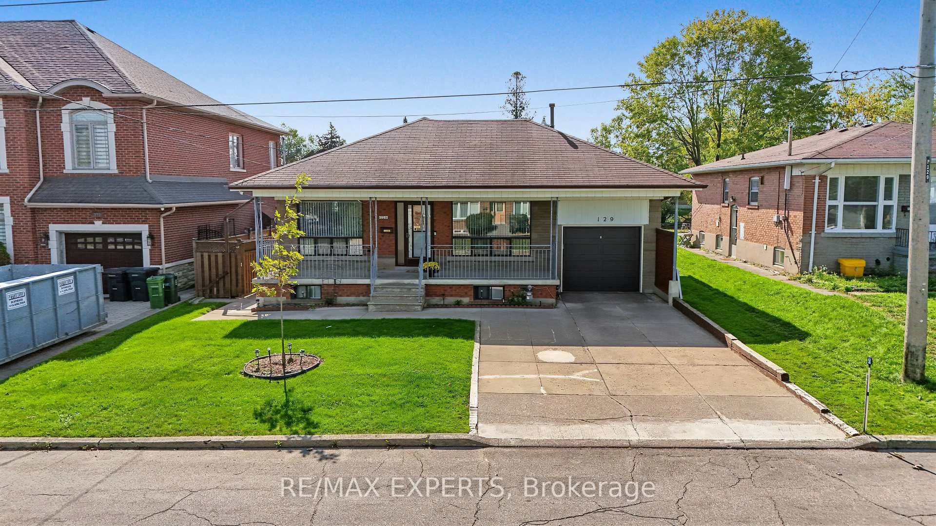 Photo 2 of 129 Sultana Avenue, Toronto, Englemount-Lawrence — HOMEH