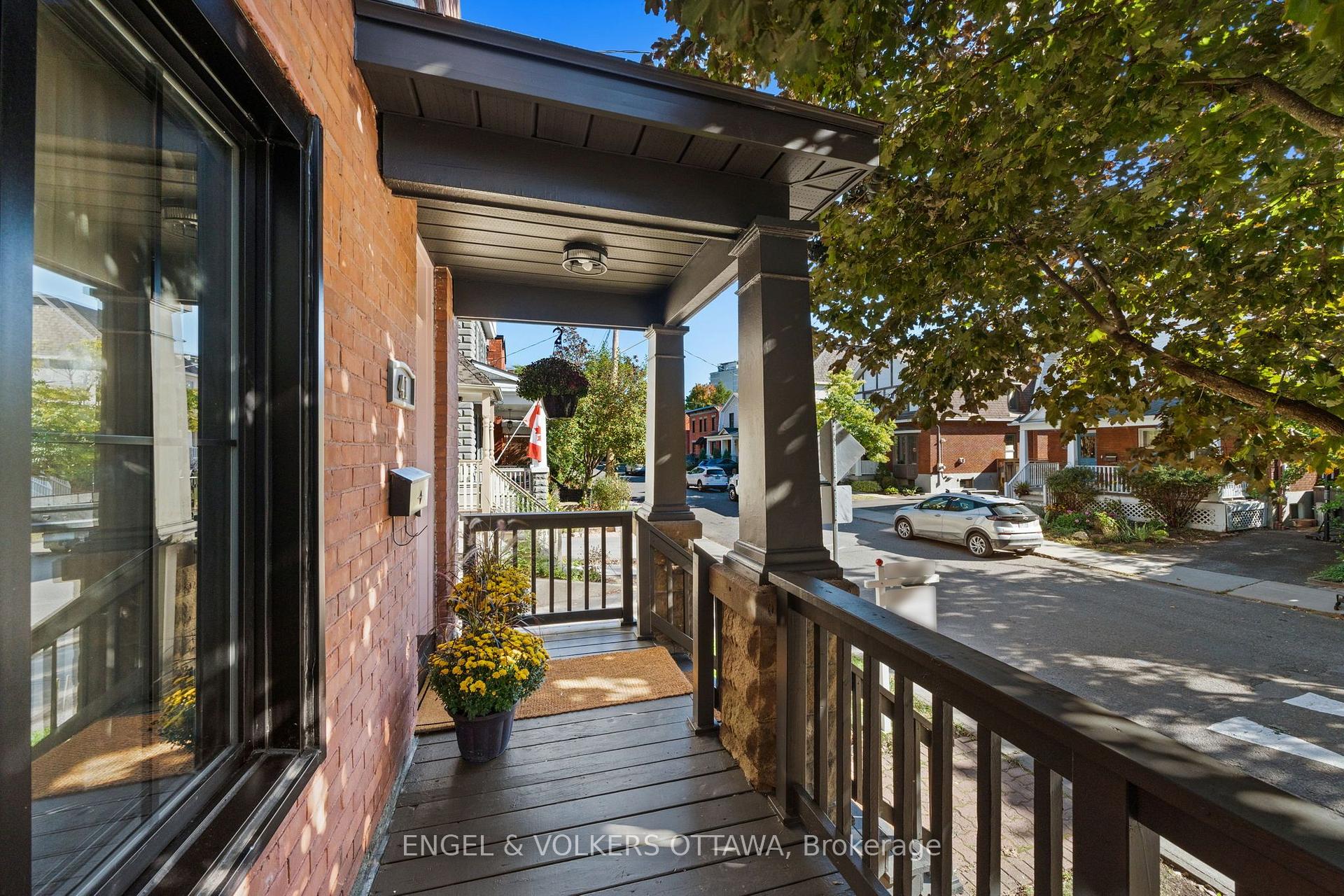 Photo 3 of 41 Ivy Crescent, Ottawa, Lindenlea — HOMEH