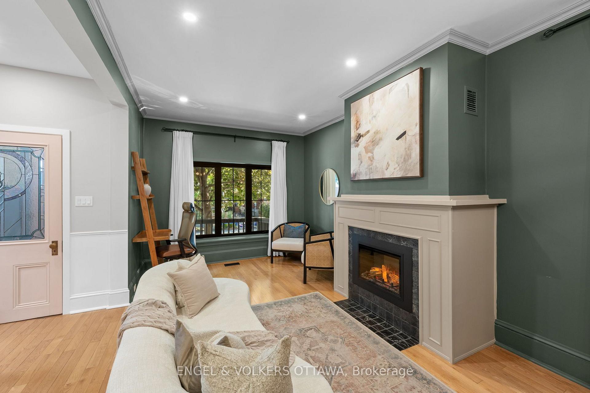 Photo 7 of 41 Ivy Crescent, Ottawa, Lindenlea — HOMEH