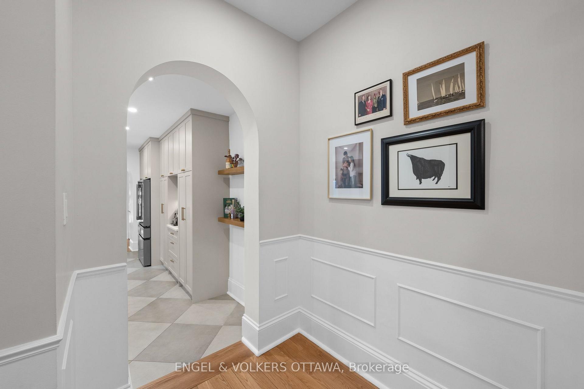 Photo 12 of 41 Ivy Crescent, Ottawa, Lindenlea — HOMEH
