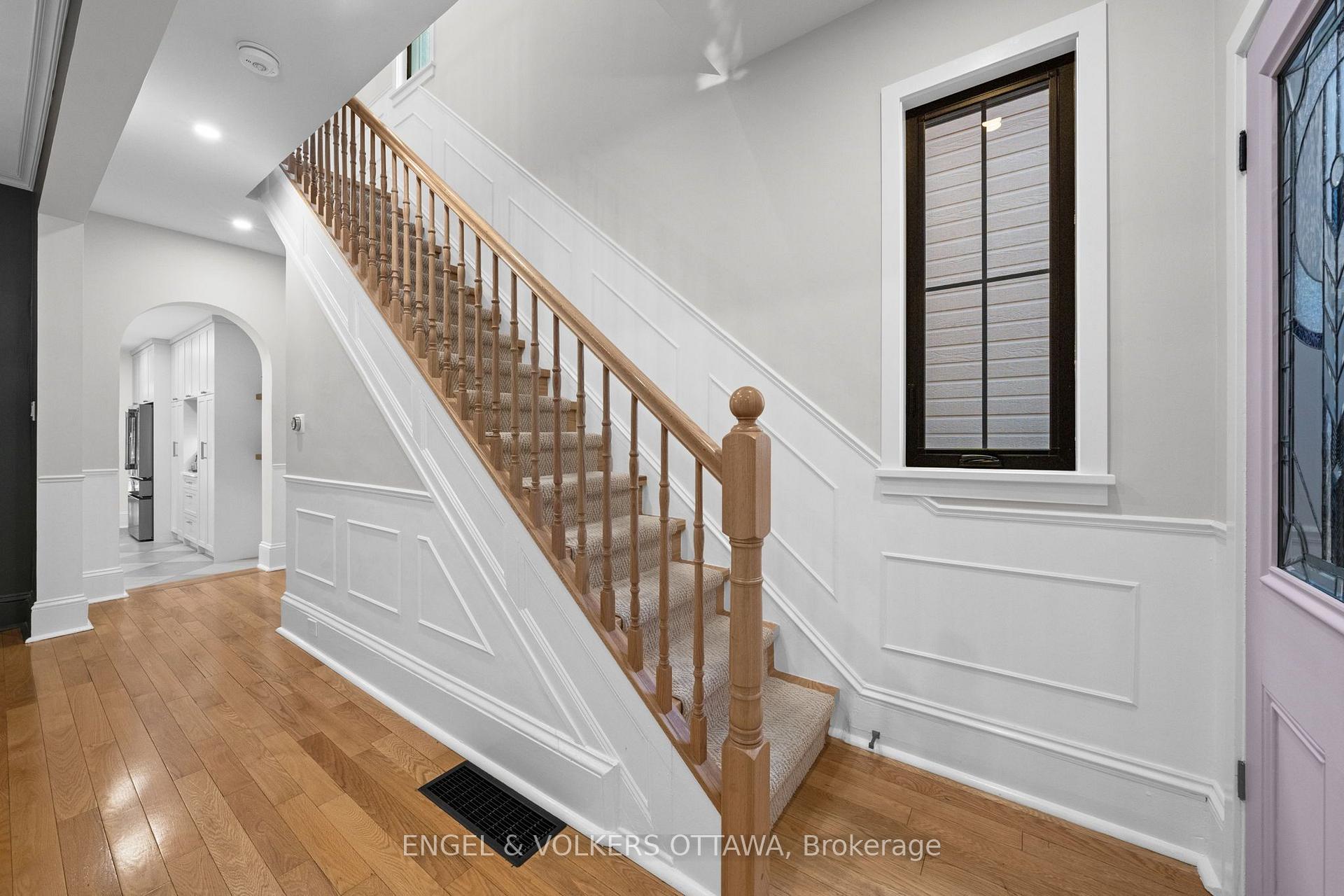 Photo 23 of 41 Ivy Crescent, Ottawa, Lindenlea — HOMEH