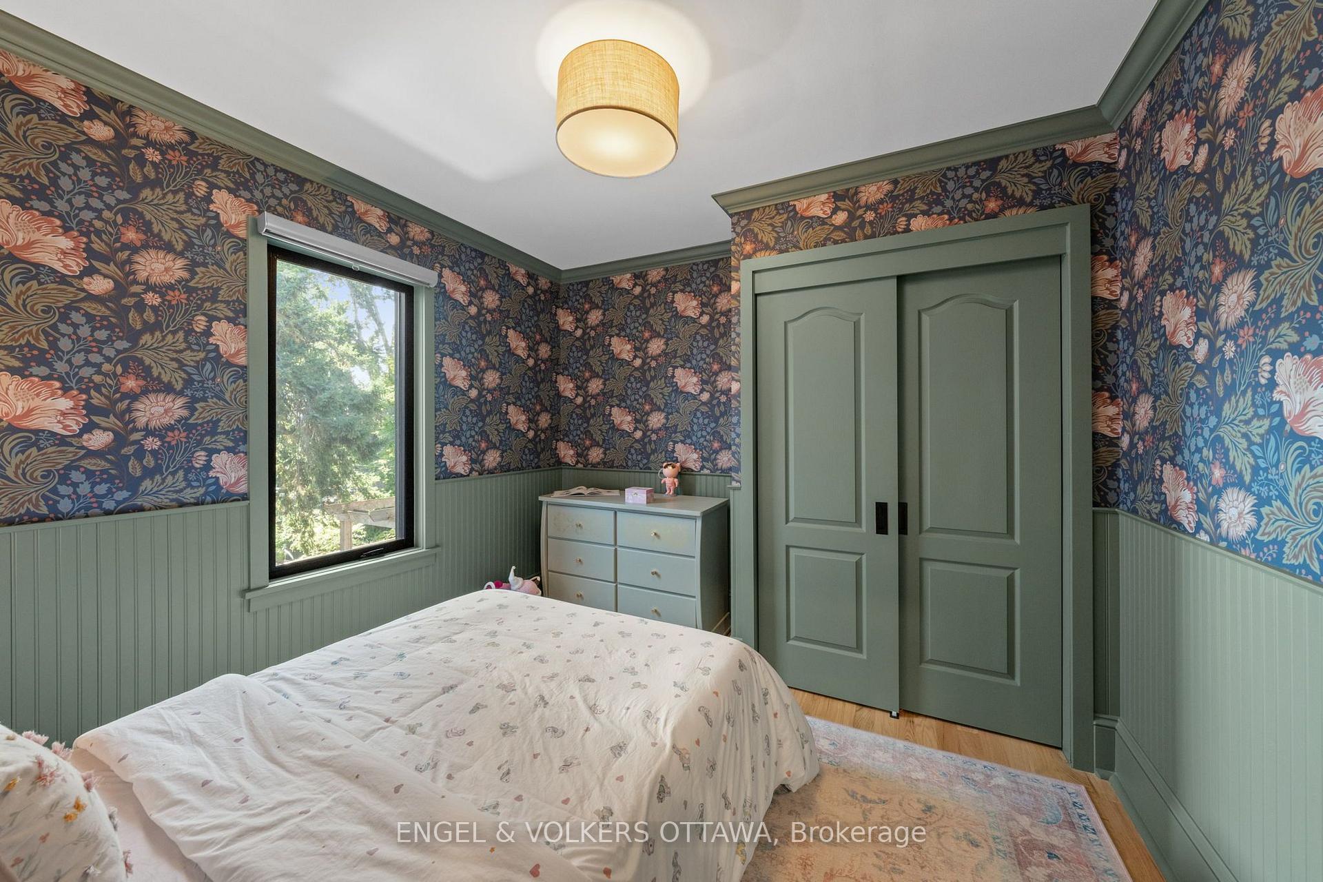 Photo 30 of 41 Ivy Crescent, Ottawa, Lindenlea — HOMEH