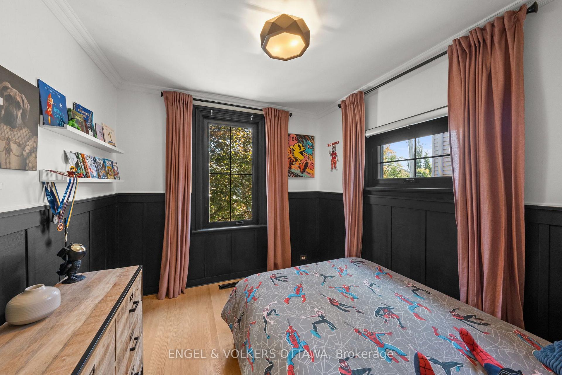 Photo 35 of 41 Ivy Crescent, Ottawa, Lindenlea — HOMEH