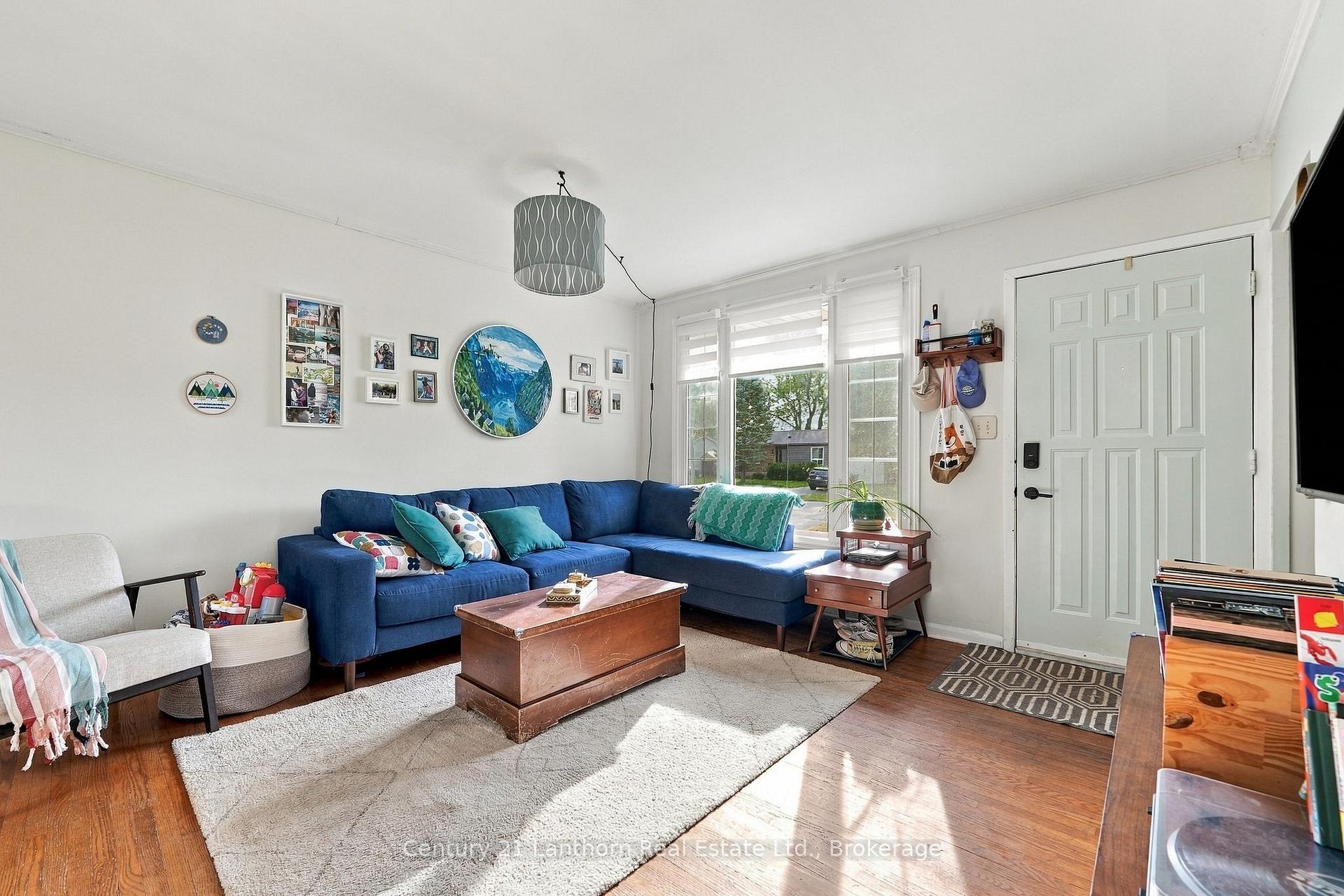 Photo 7 of 706 Willis Street, Kingston, South of Taylor-Kidd Blvd — HOMEH