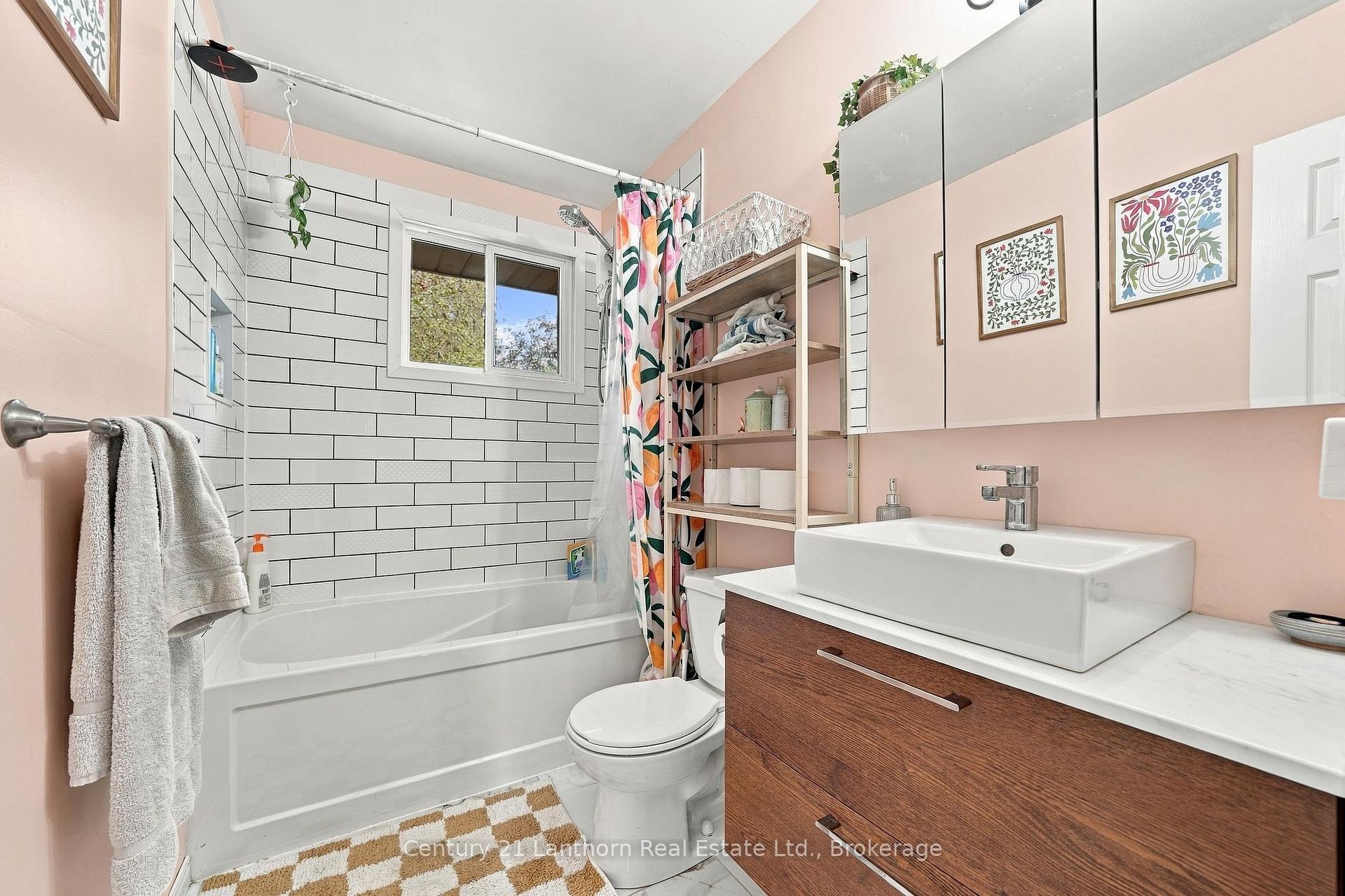 Photo 24 of 706 Willis Street, Kingston, South of Taylor-Kidd Blvd — HOMEH